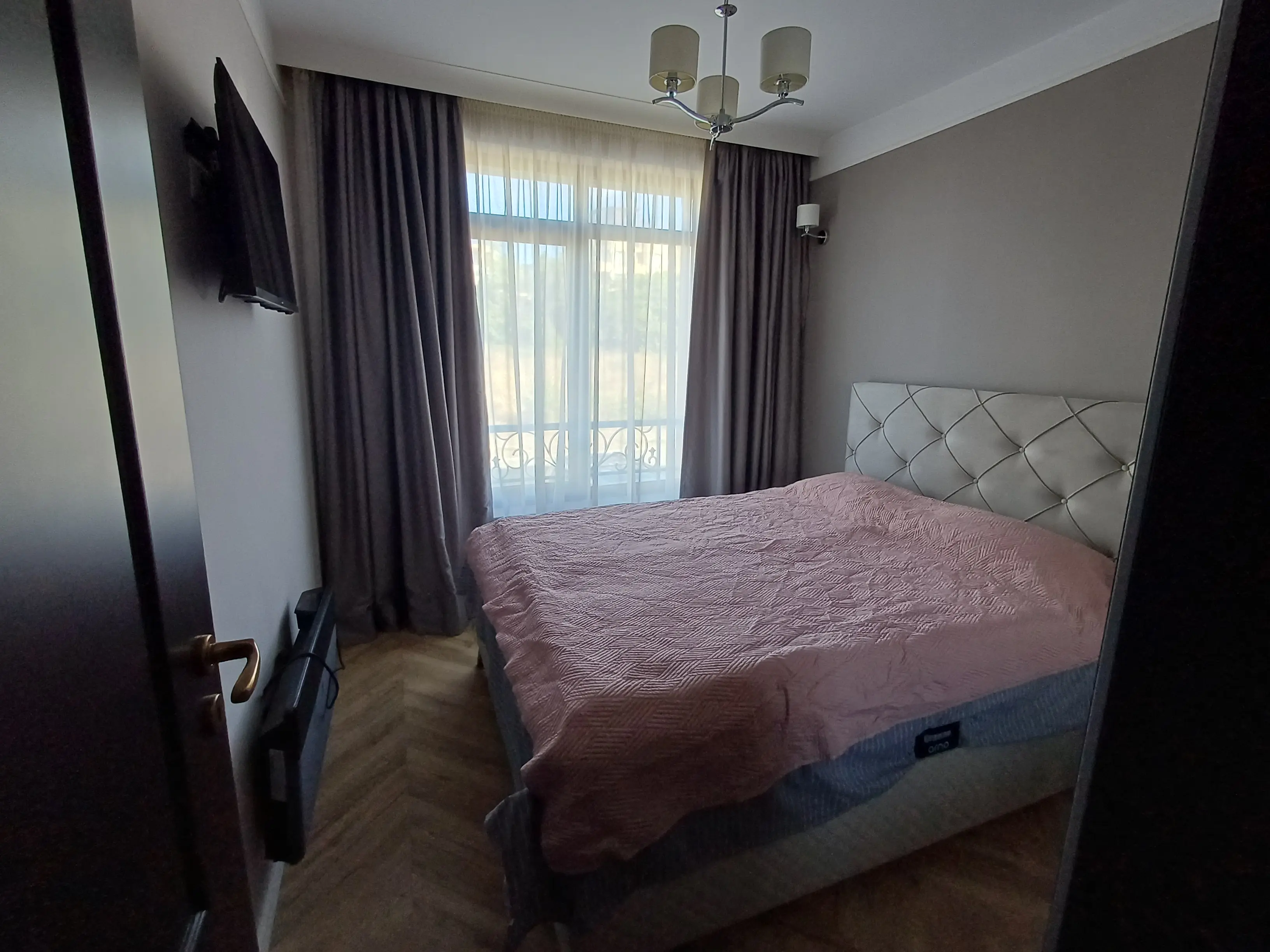 Двухкомнатная квартира в комплексе Romance Paris