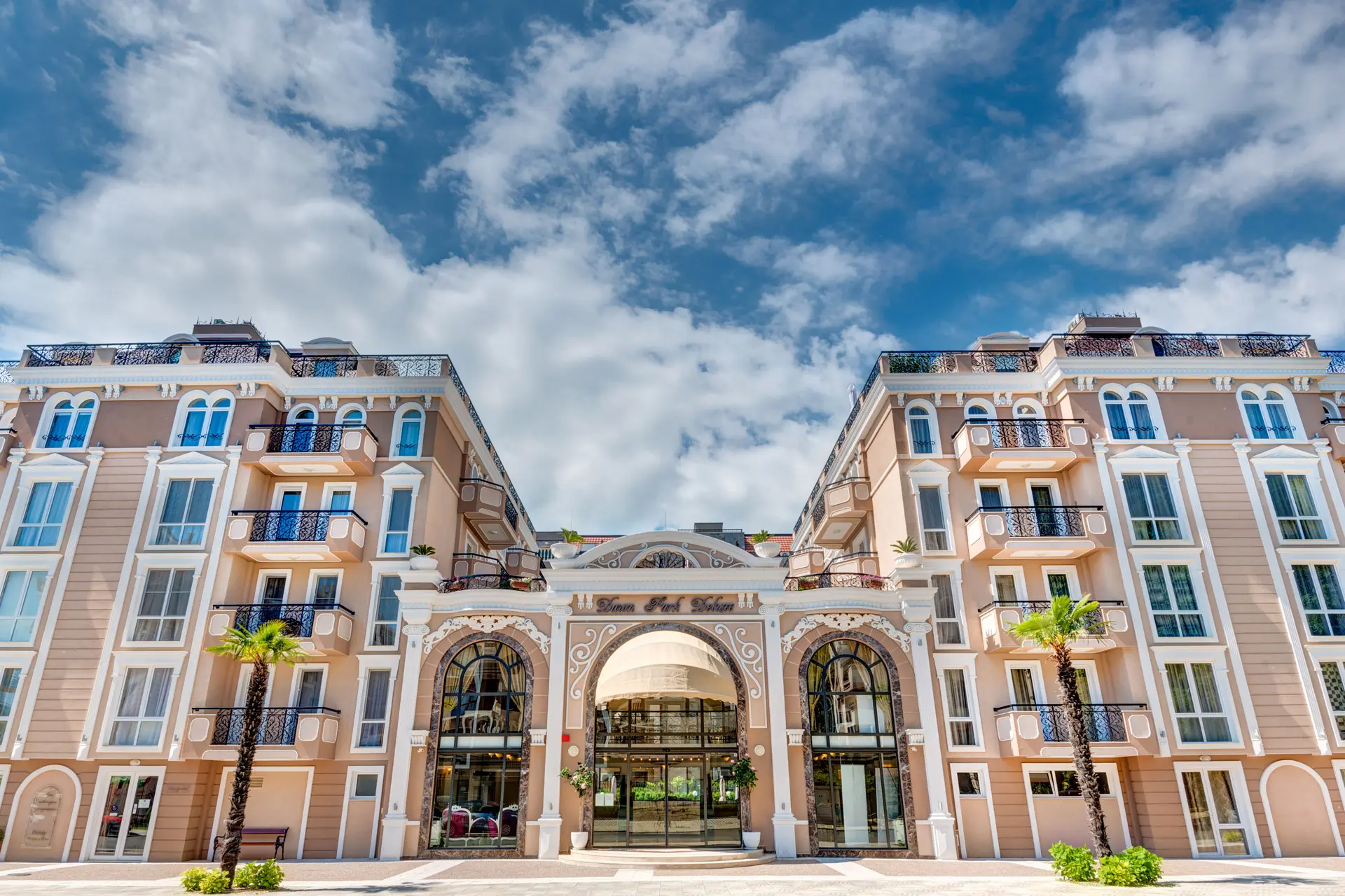 Студия в комплексе Dawn Park Deluxe