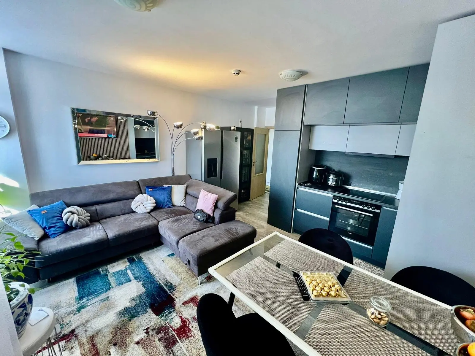 Трехкомнатная квартира в комплексе Rio Apartaments