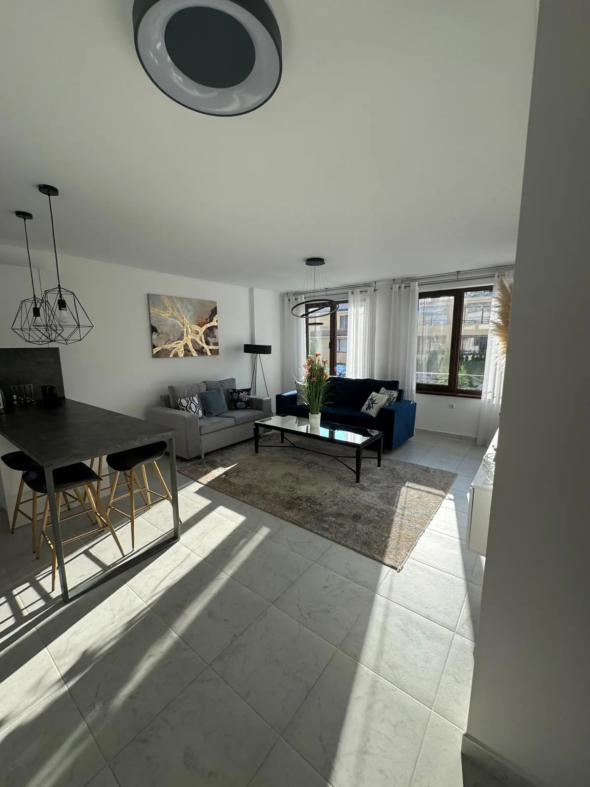 Трехкомнатная квартира в комплексе Artur