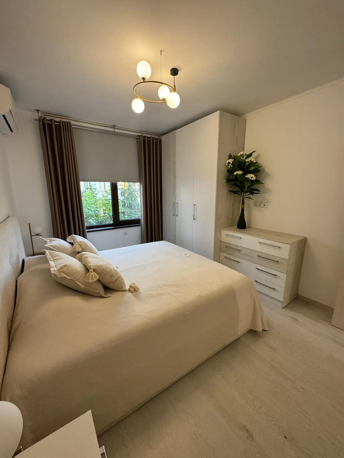 Трехкомнатная квартира в комплексе Artur