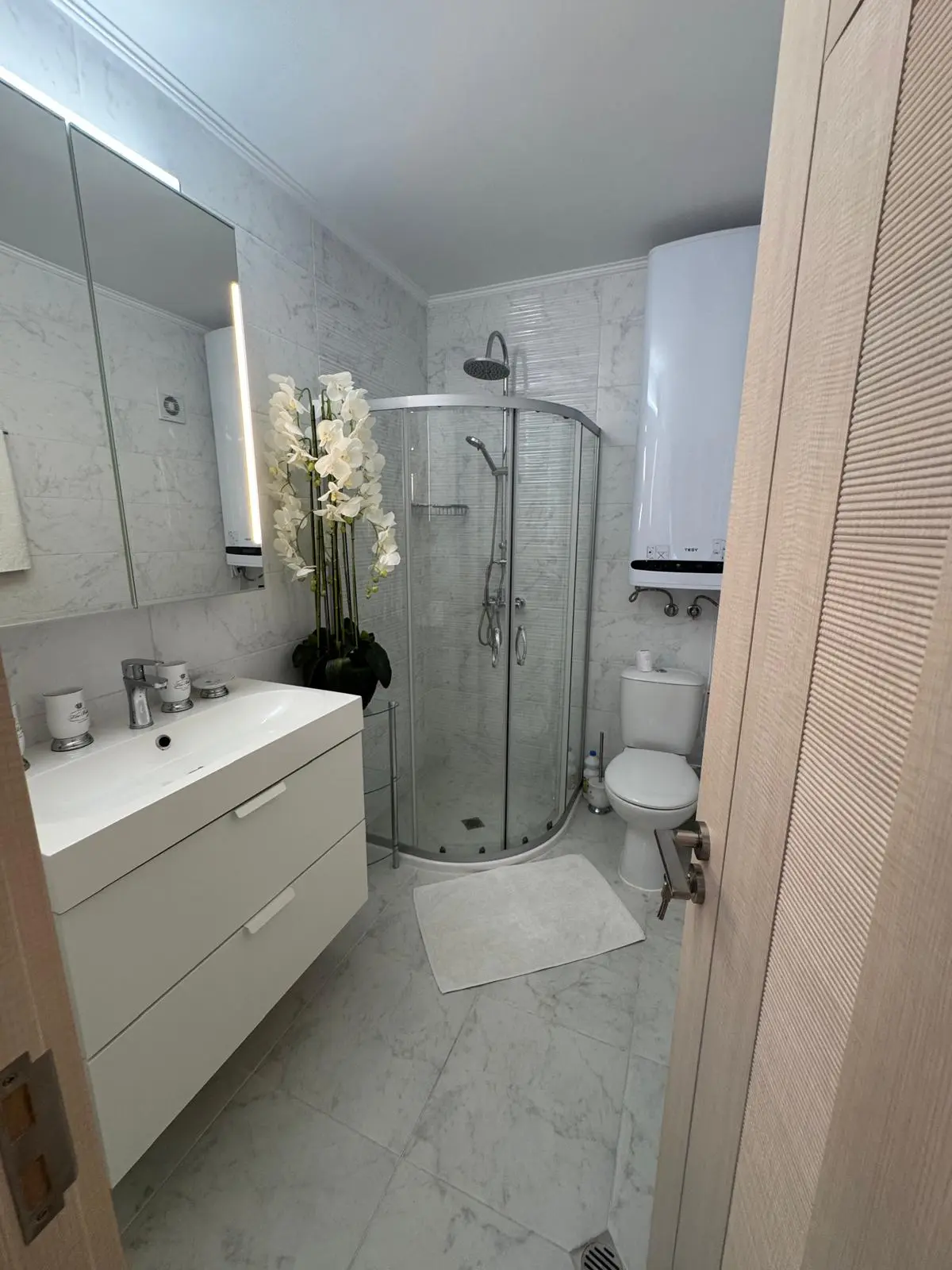 Трехкомнатная квартира в комплексе Artur