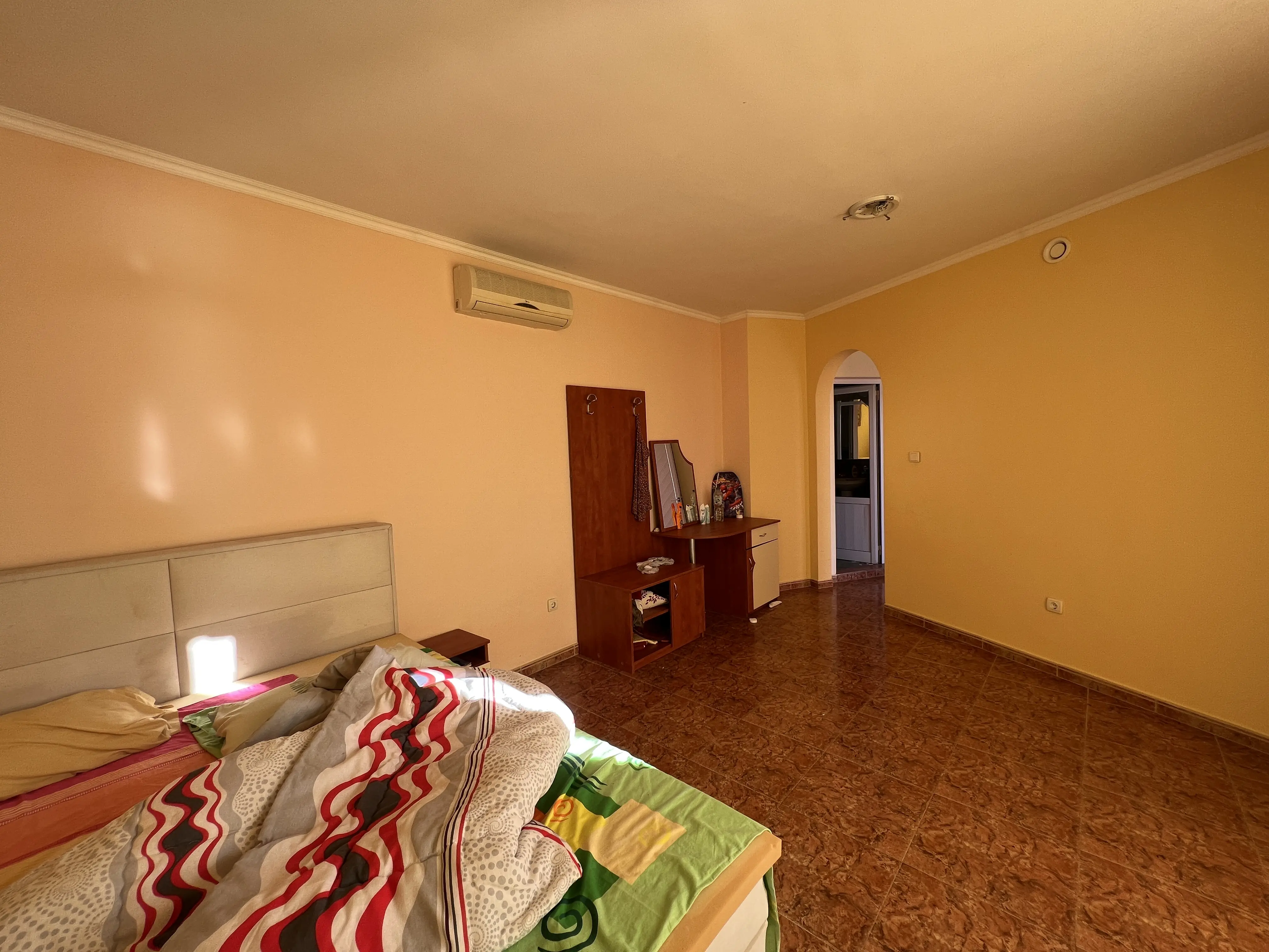 Двухэтажный дом в Святом Власе, Инцараки