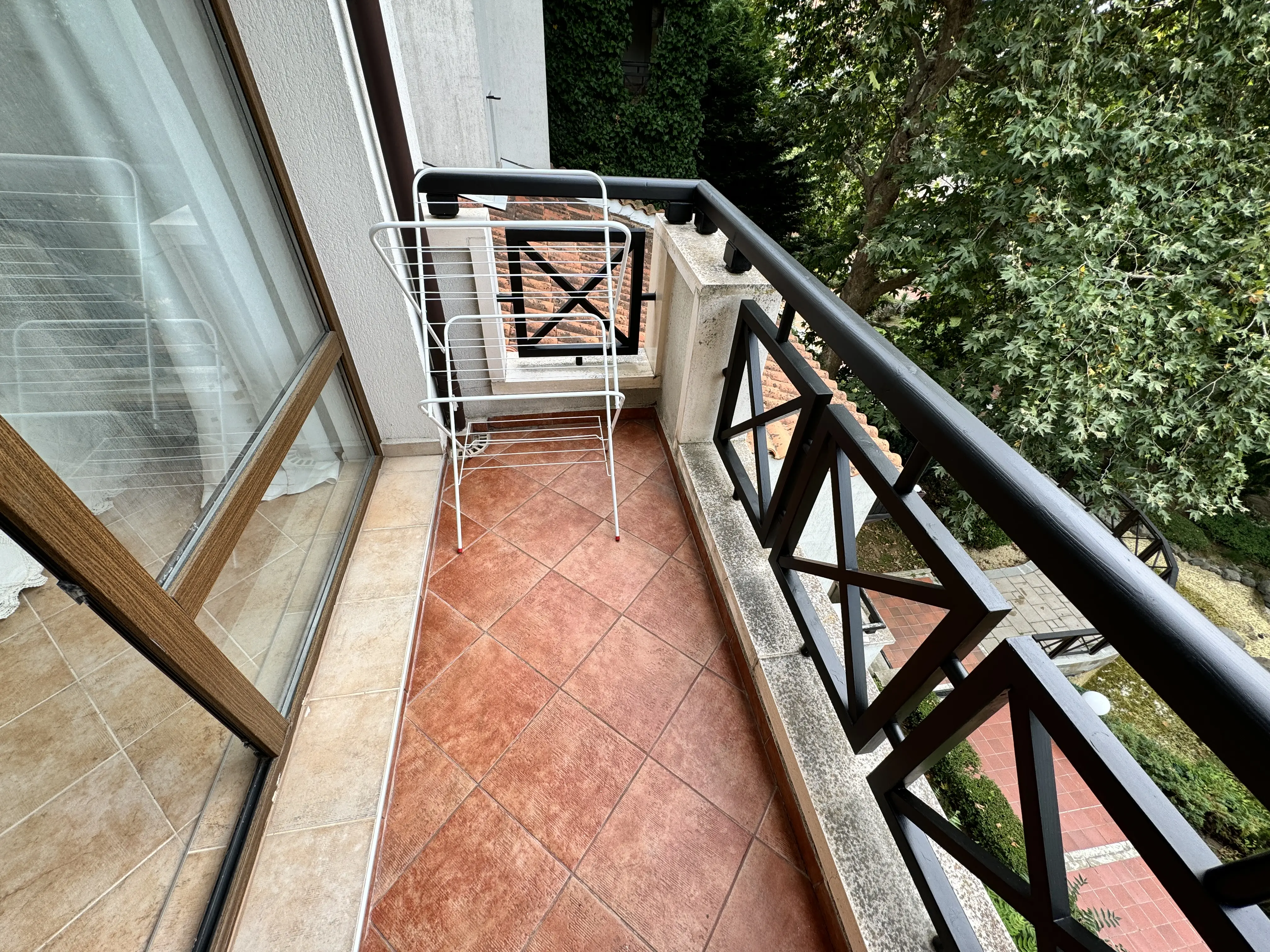 Трехкомнатная квартира в комплексе Oasis Resort Lozenets