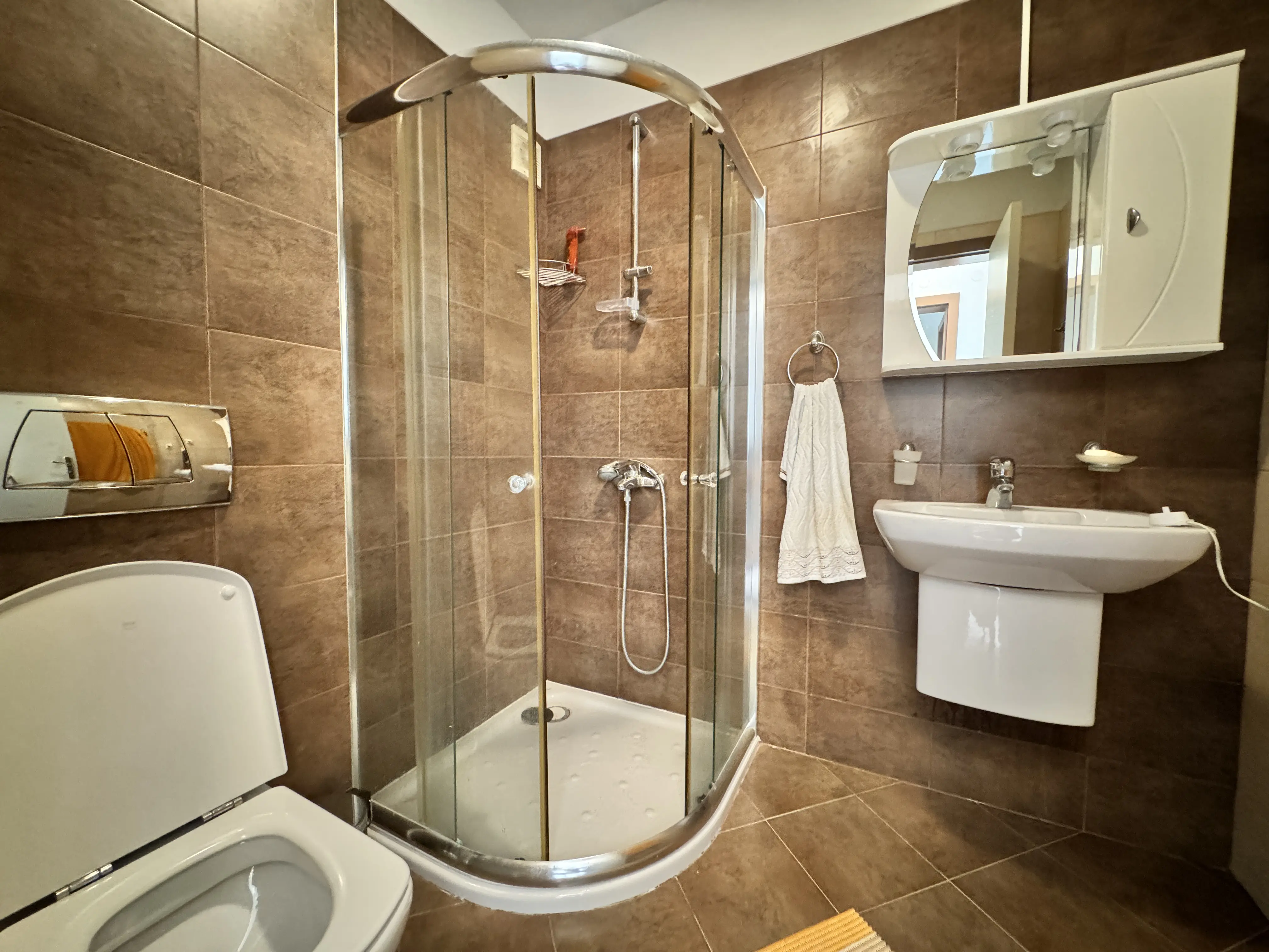 Трехкомнатная квартира в комплексе Oasis Resort Lozenets