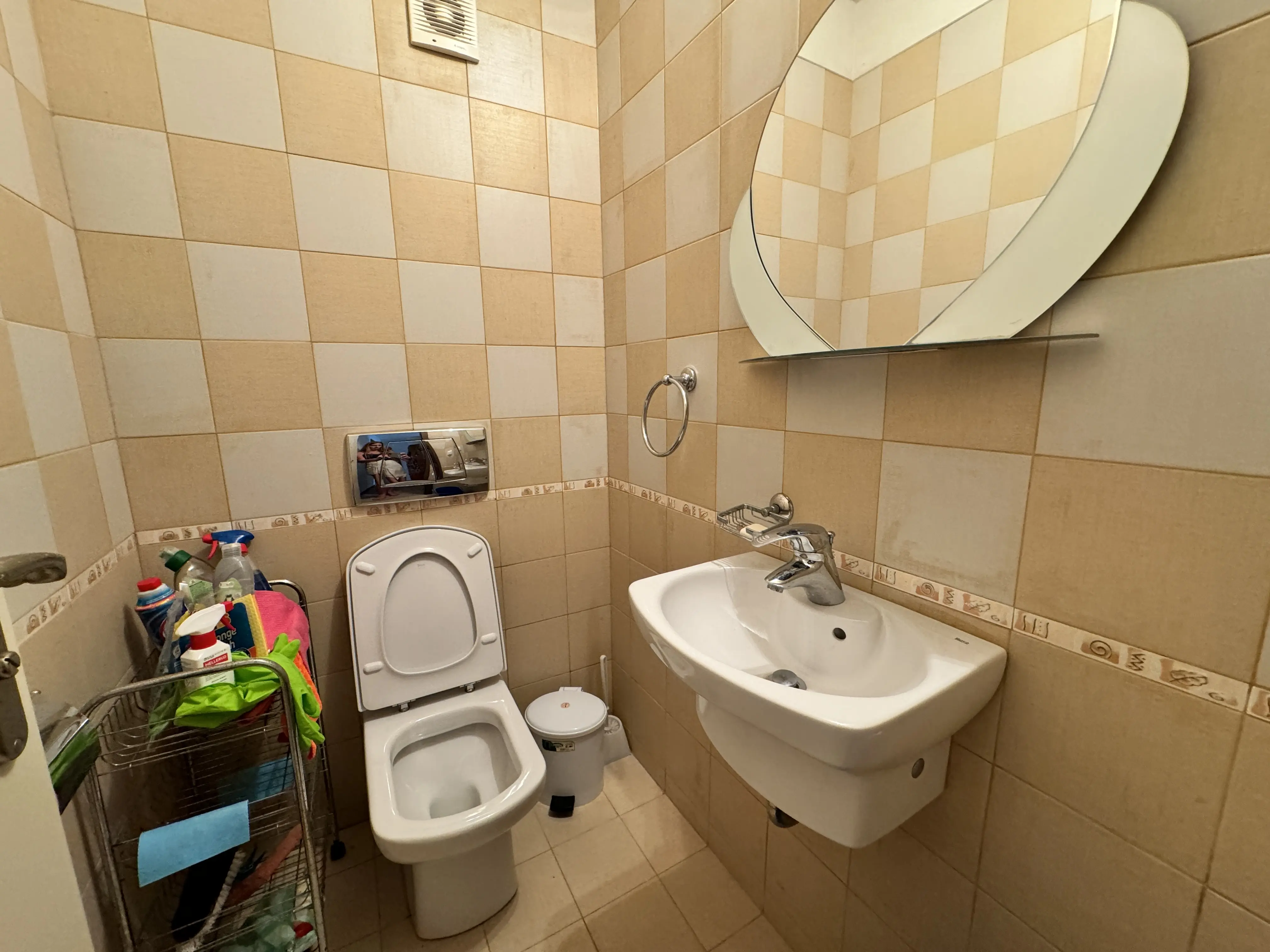 Трехкомнатная квартира в комплексе Oasis Resort Lozenets