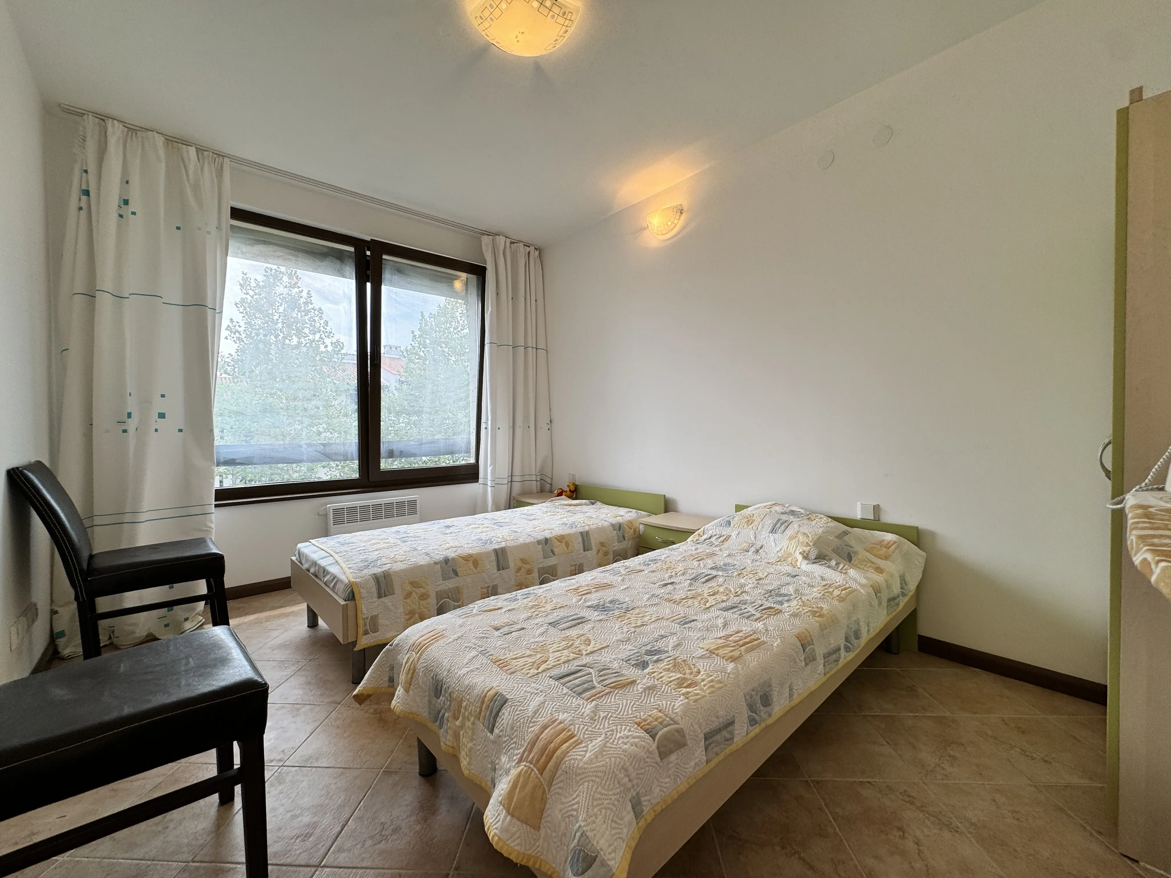 Трехкомнатная квартира в комплексе Oasis Resort Lozenets