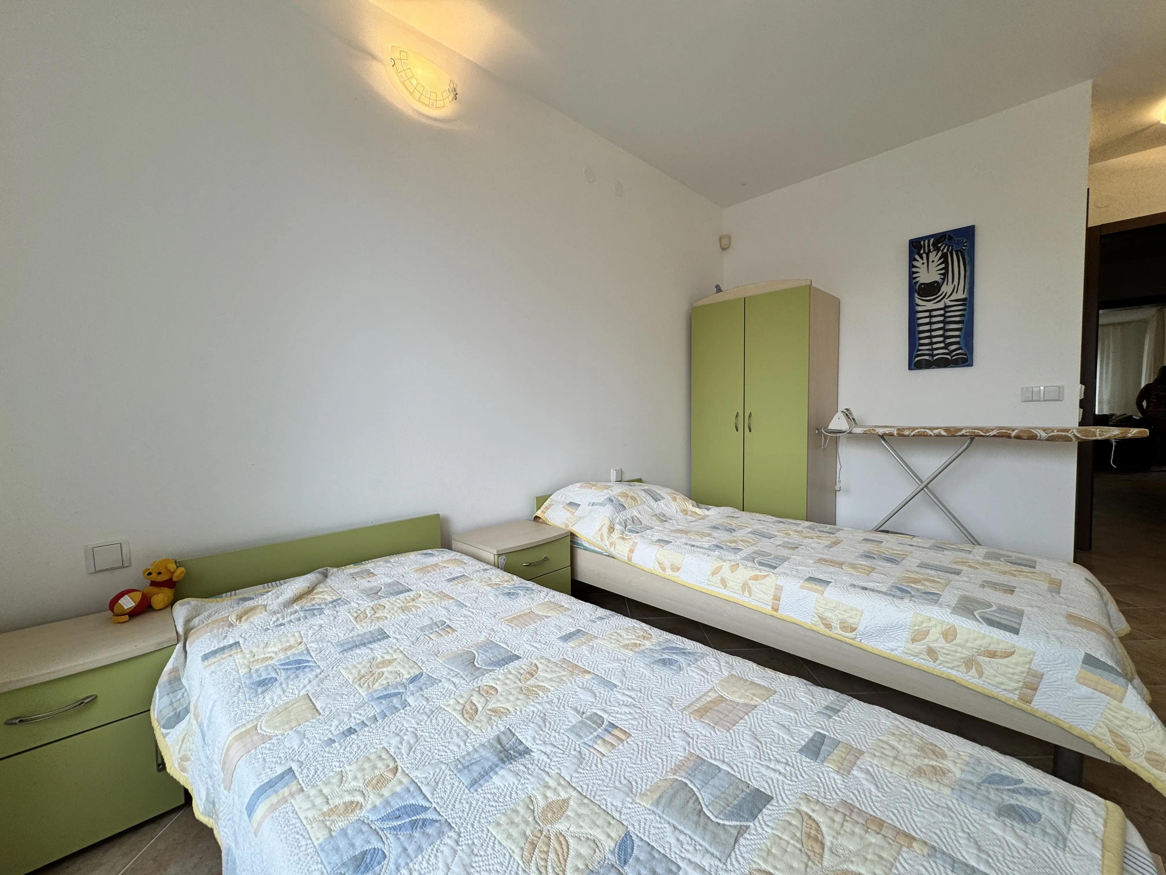 Трехкомнатная квартира в комплексе Oasis Resort Lozenets