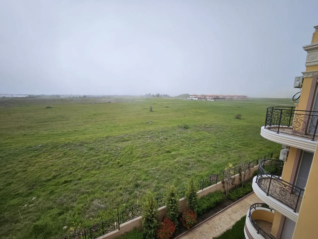 Двухкомнатная квартира в комплексе Elitonia Gardens 3