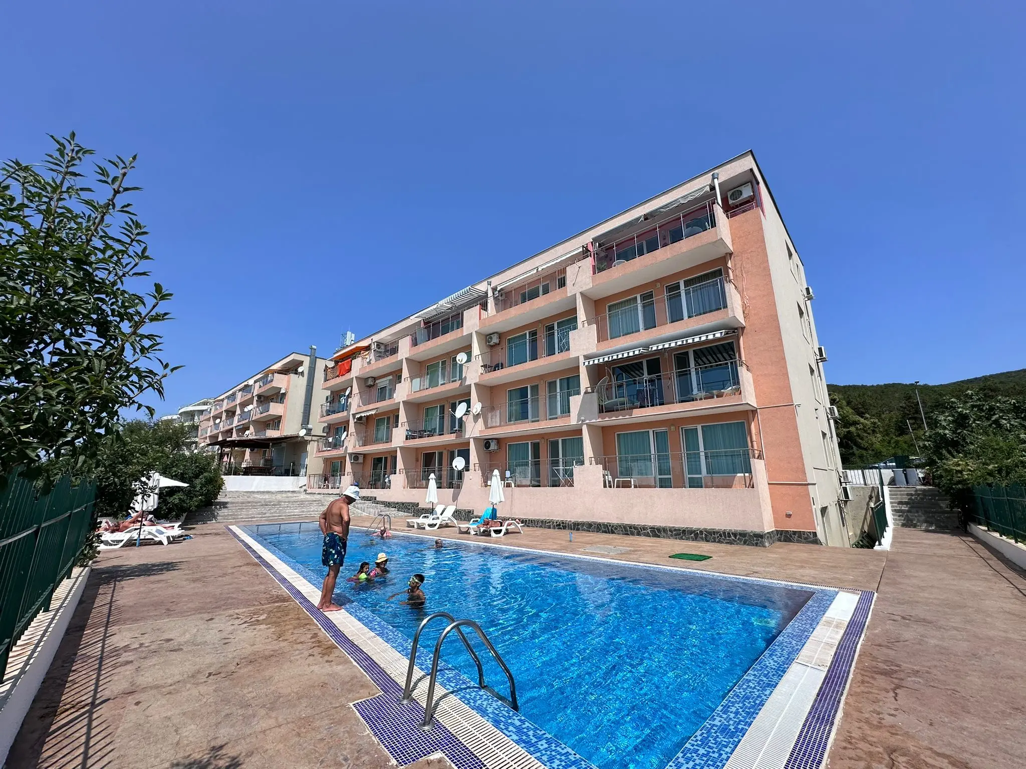 Двухкомнатная квартира в комплексе Coral Beach