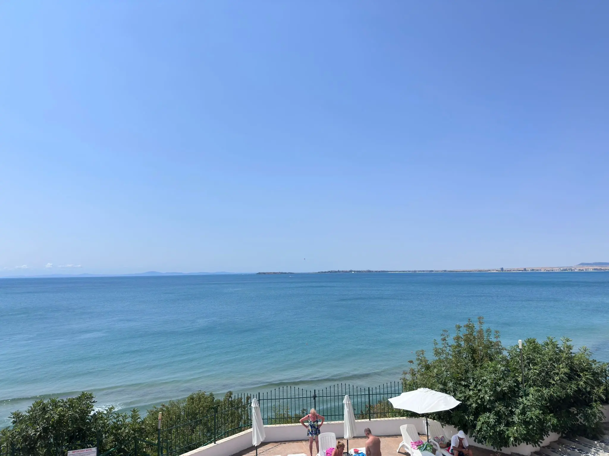 Двухкомнатная квартира в комплексе Coral Beach