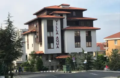 Villa Aqua
