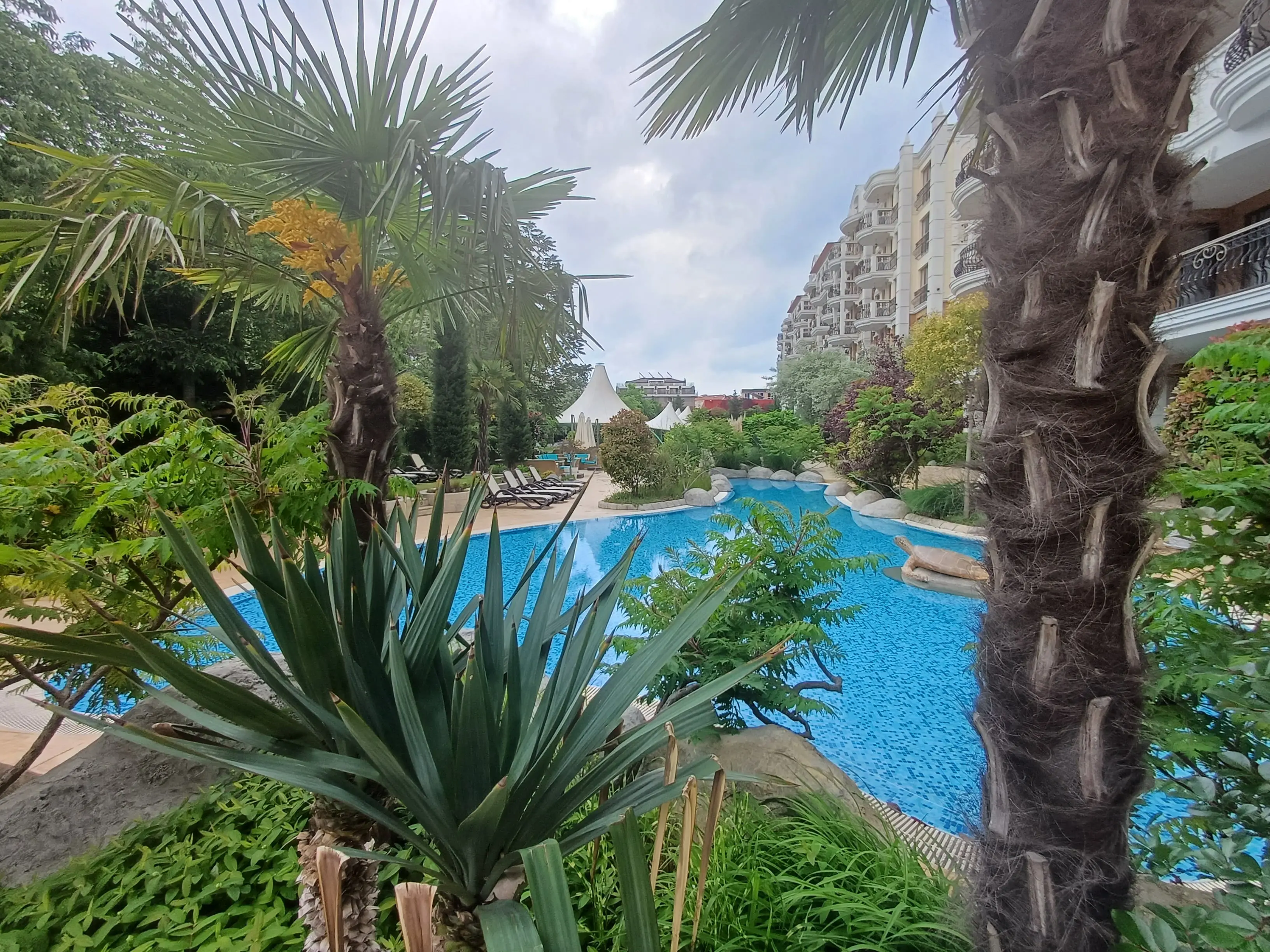 Двухкомнатная квартира в комплексе Harmony Suites 11