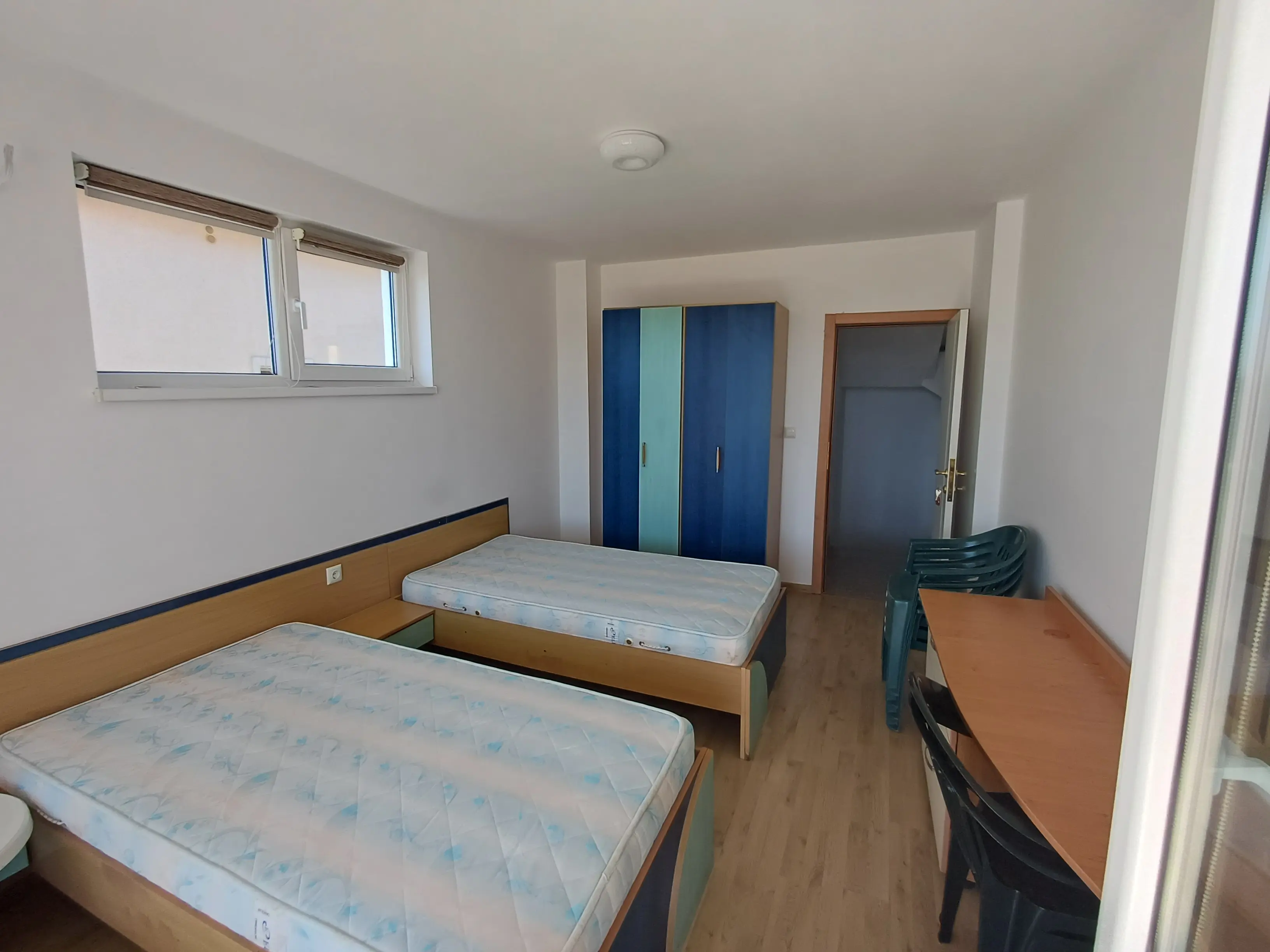 Трехэтажный дом в Солнечном Береге