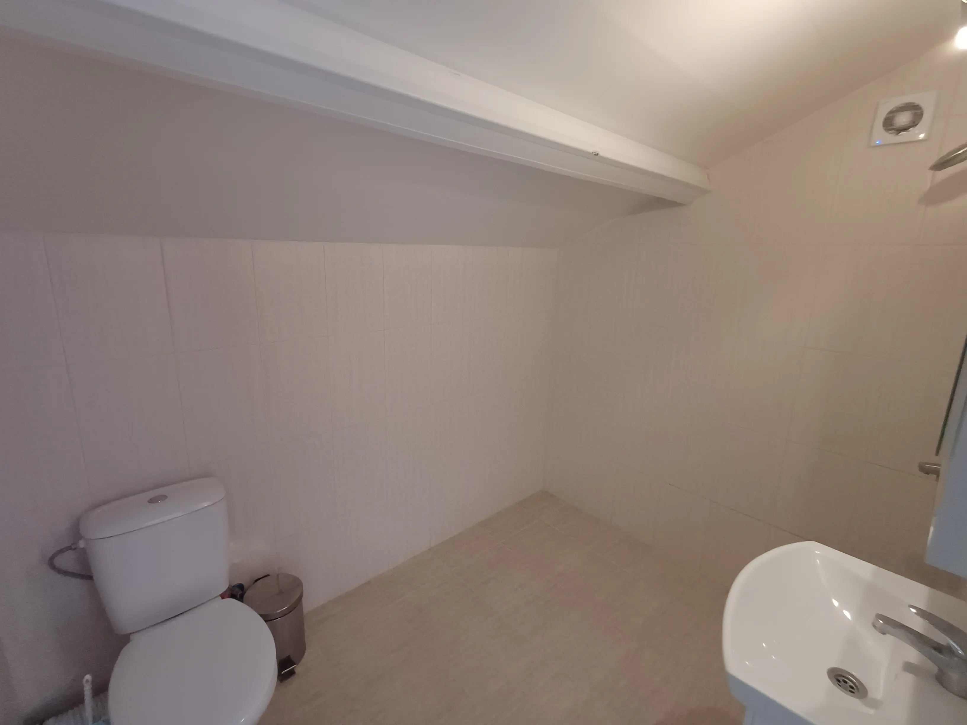 Трехэтажный дом в Солнечном Береге