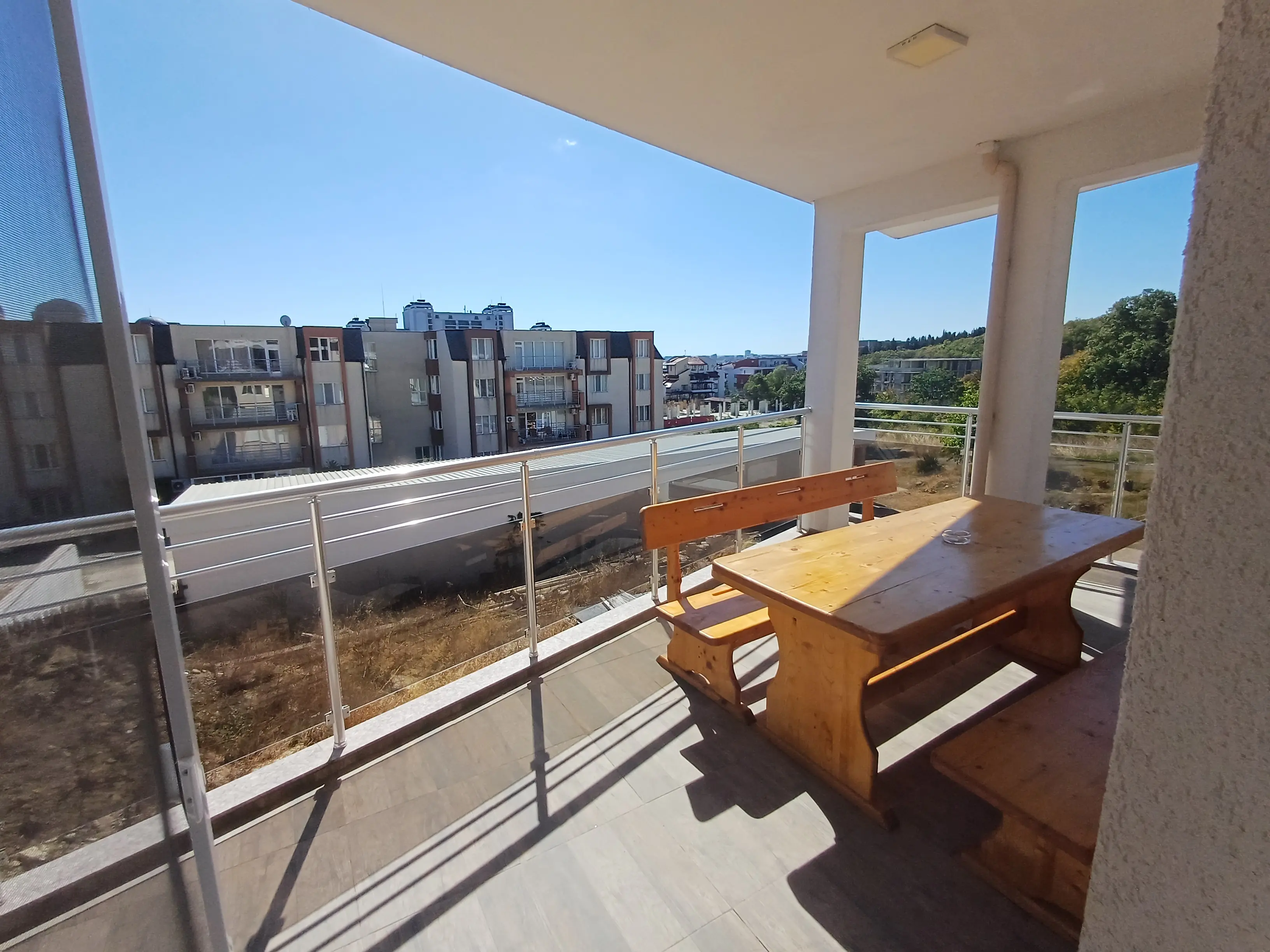 Двухэтажный дом в Солнечном Береге