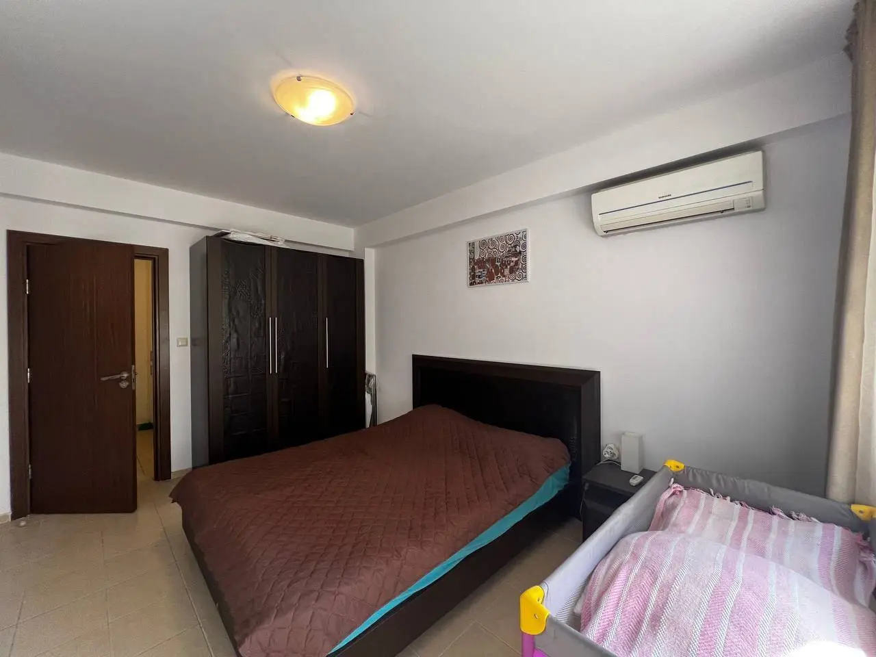 Двухкомнатная квартира в жилом доме, Поморие