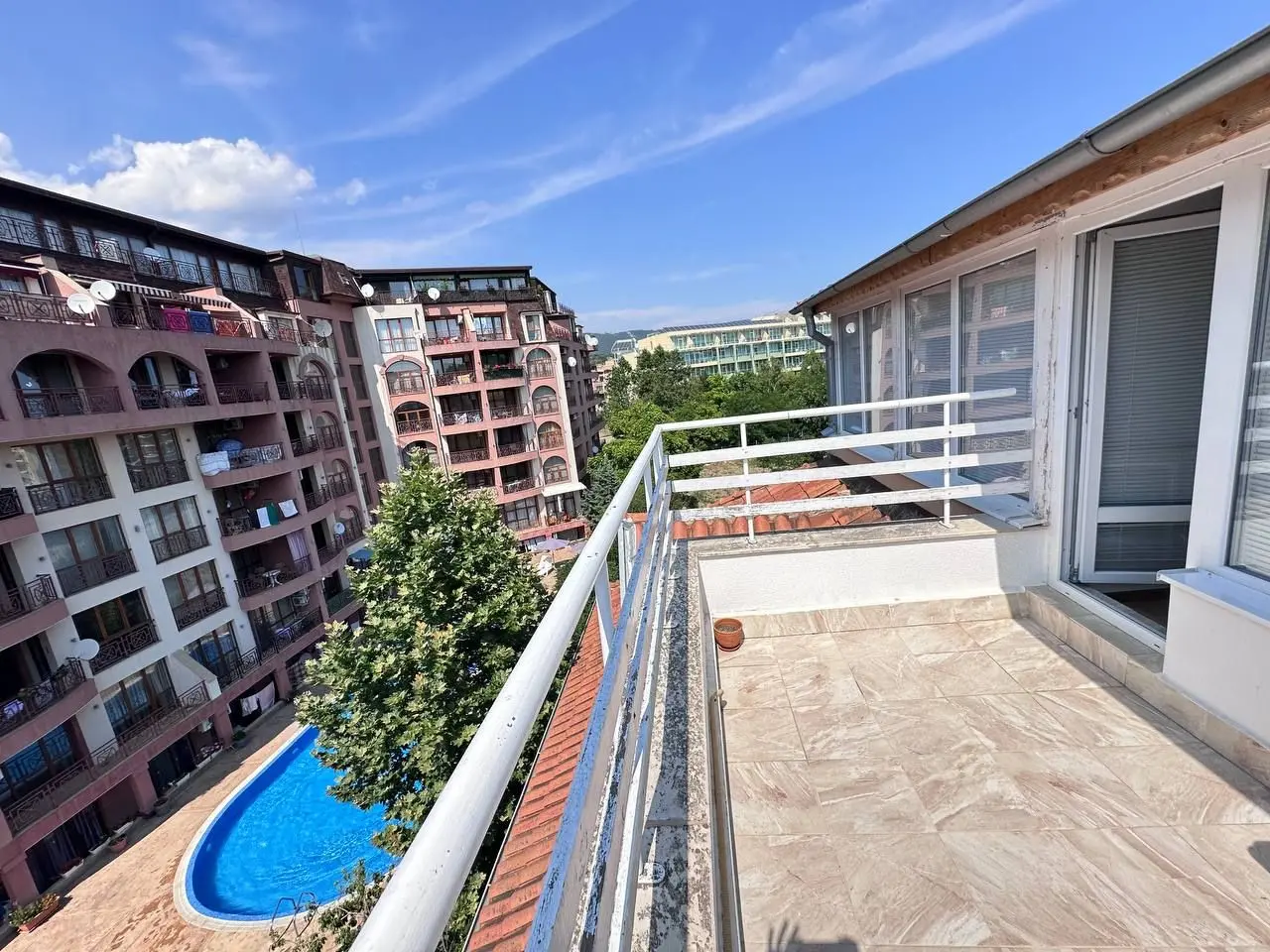 Трехкомнатная квартира в комплексе Robinson Garden