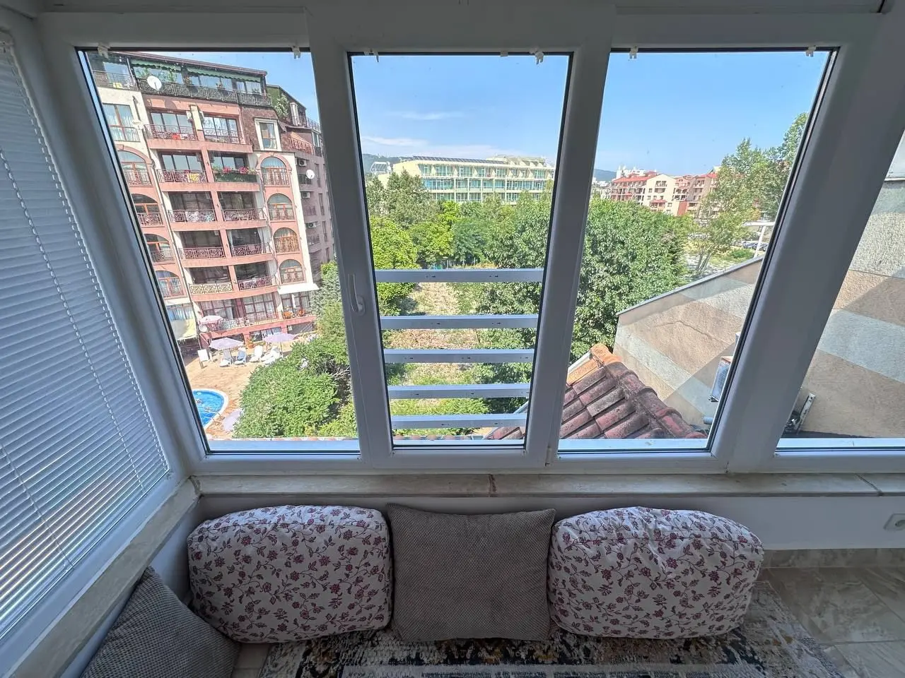 Трехкомнатная квартира в комплексе Robinson Garden