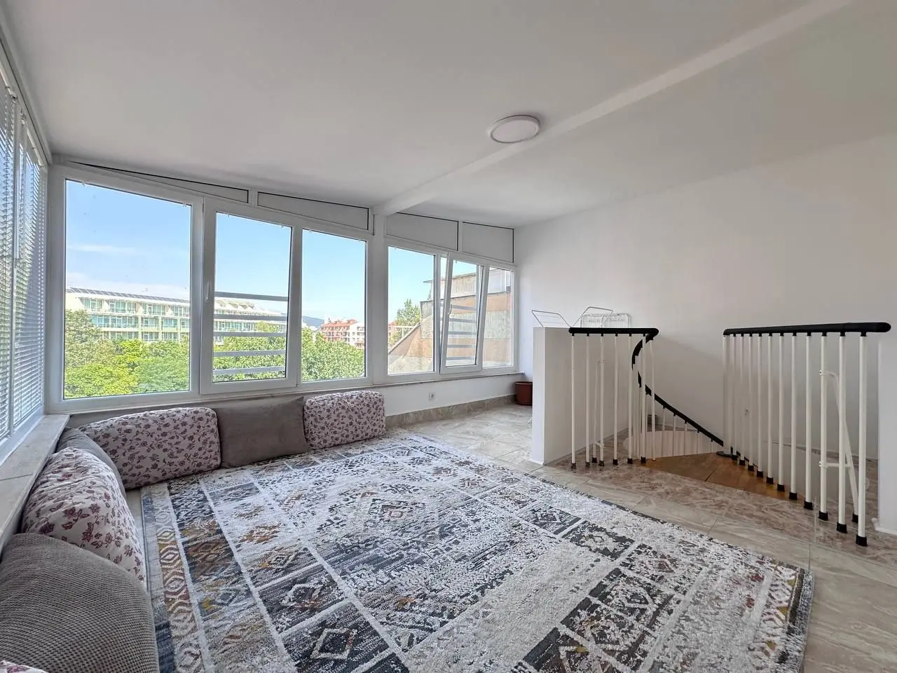 Трехкомнатная квартира в комплексе Robinson Garden