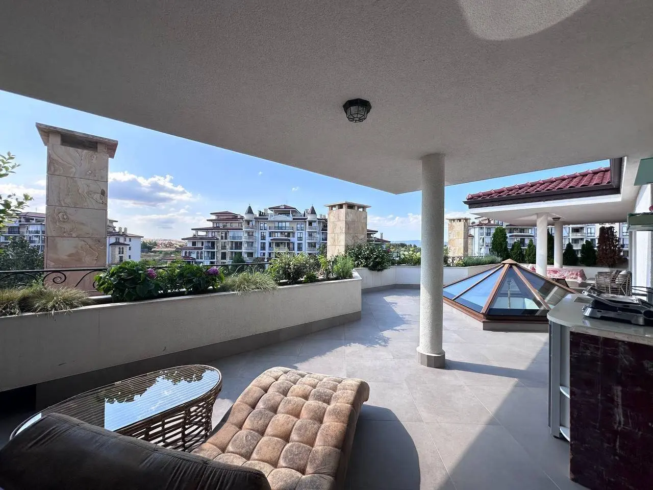 Трехкомнатная квартира в комплексе Poseidon