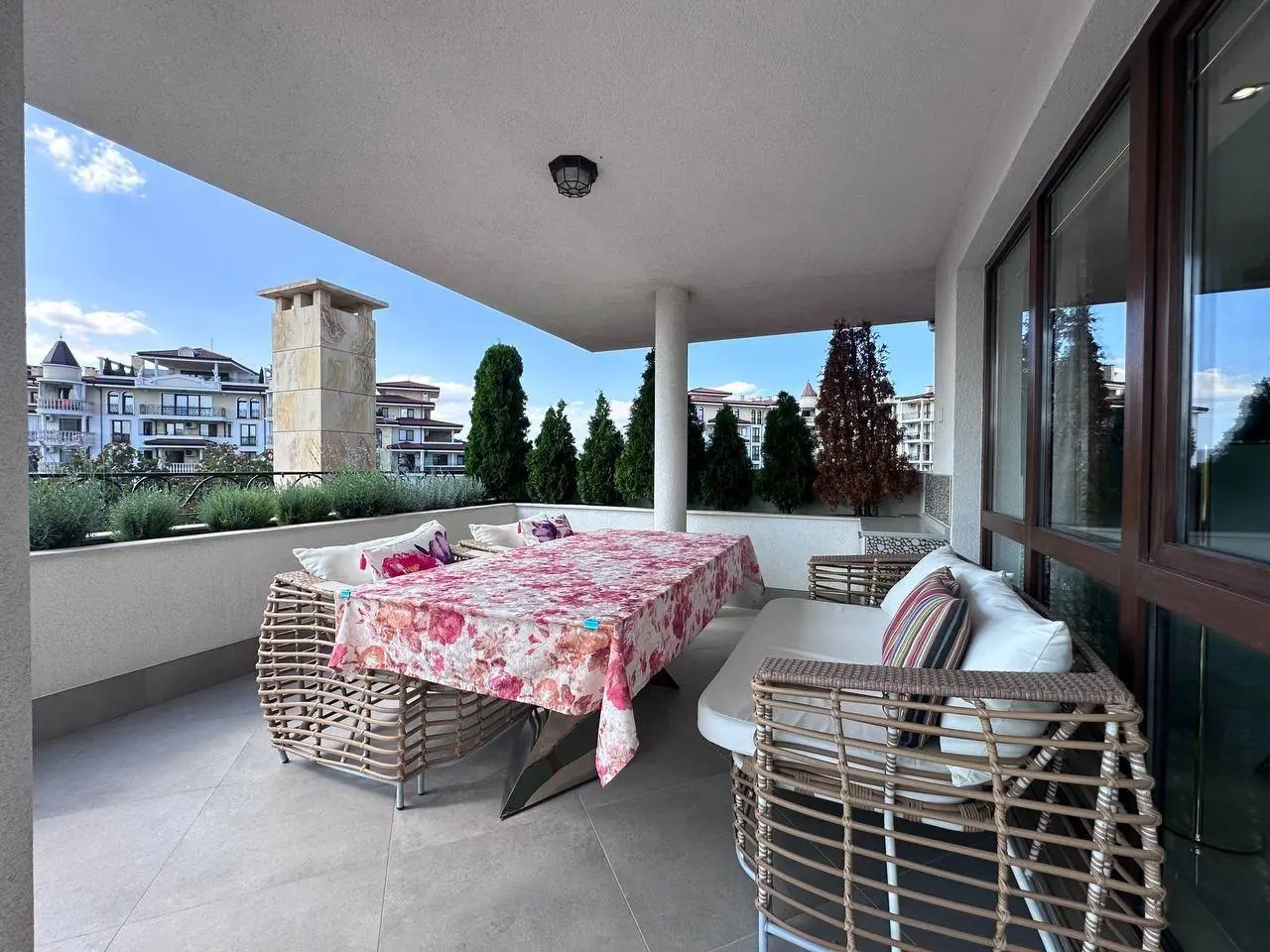 Трехкомнатная квартира в комплексе Poseidon