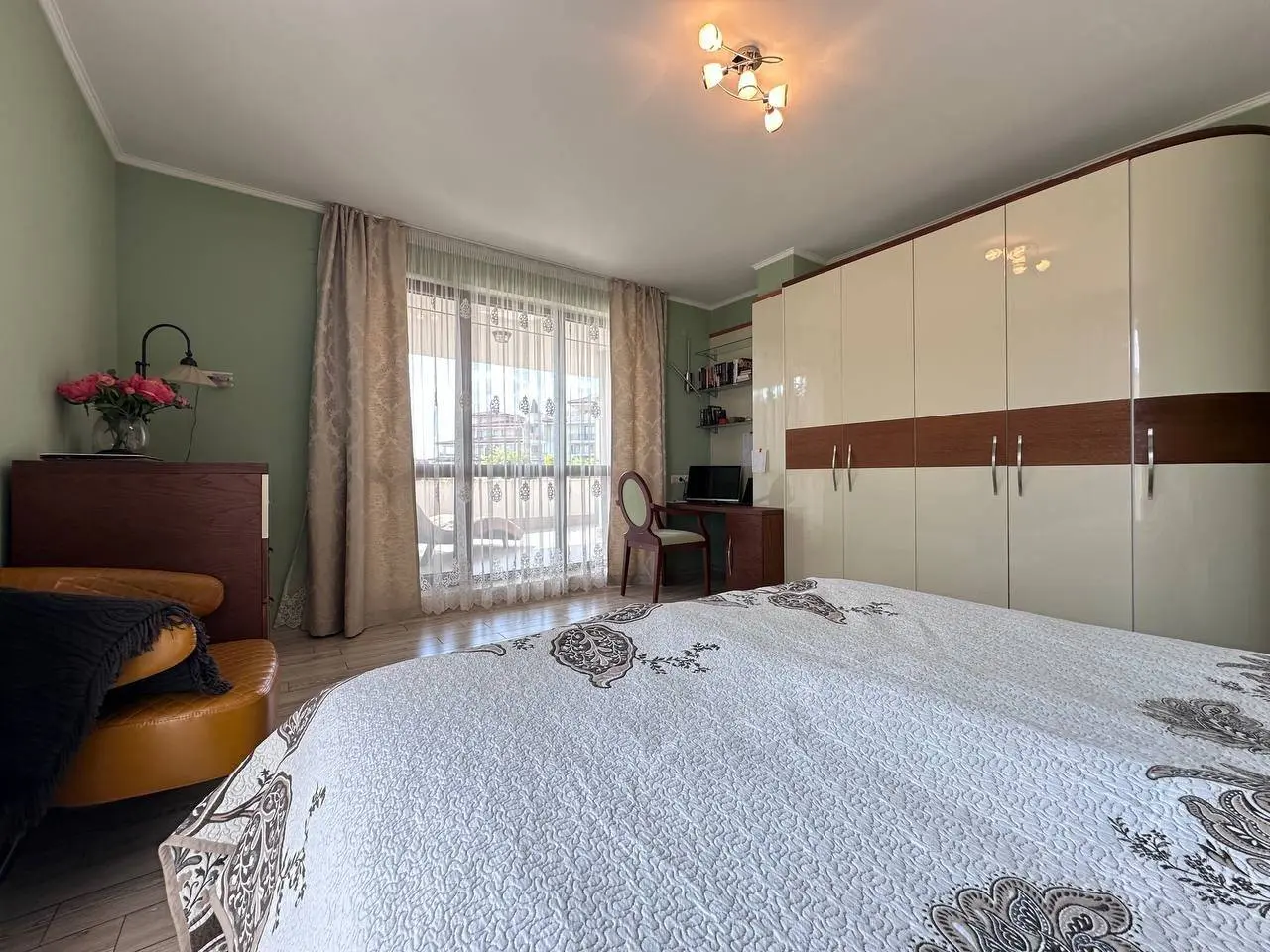 Трехкомнатная квартира в комплексе Poseidon