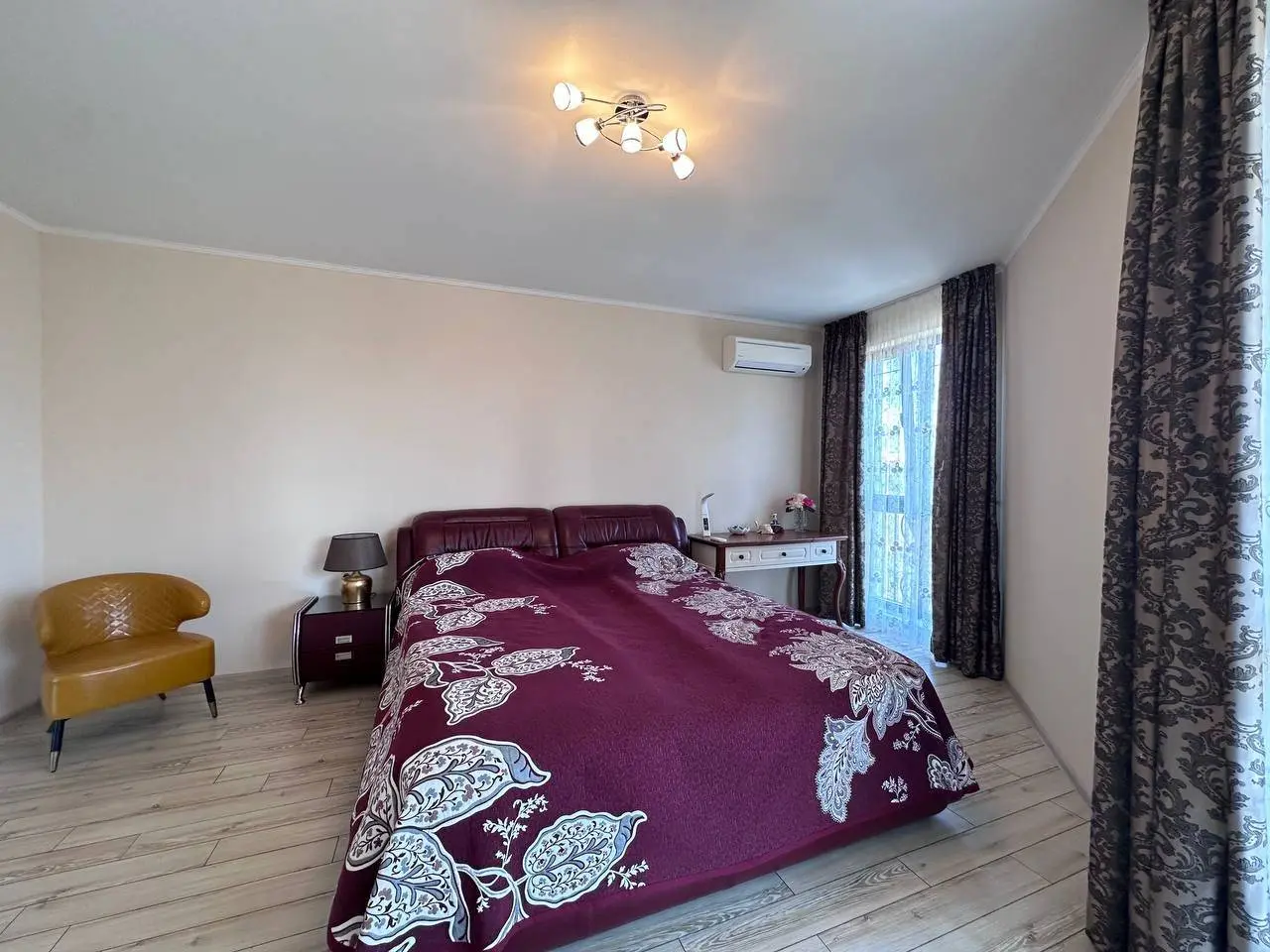 Трехкомнатная квартира в комплексе Poseidon