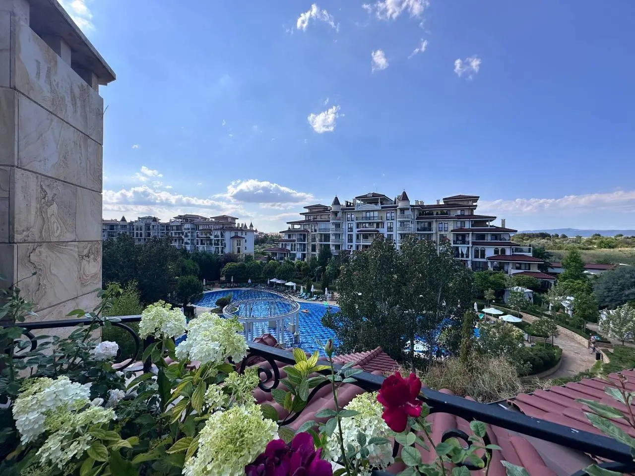 Трехкомнатная квартира в комплексе Poseidon