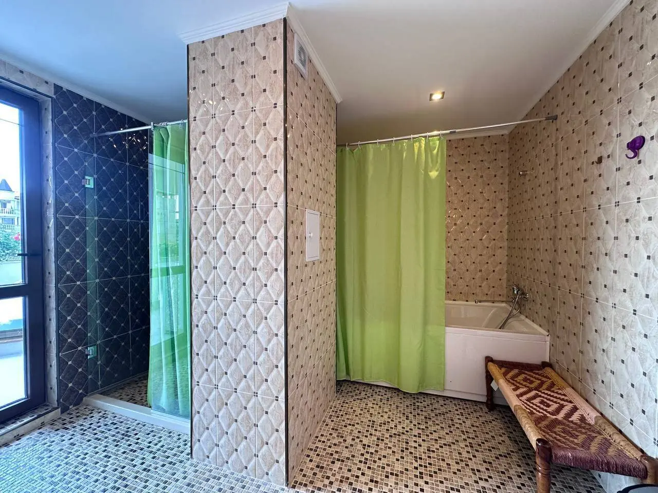 Трехкомнатная квартира в комплексе Poseidon