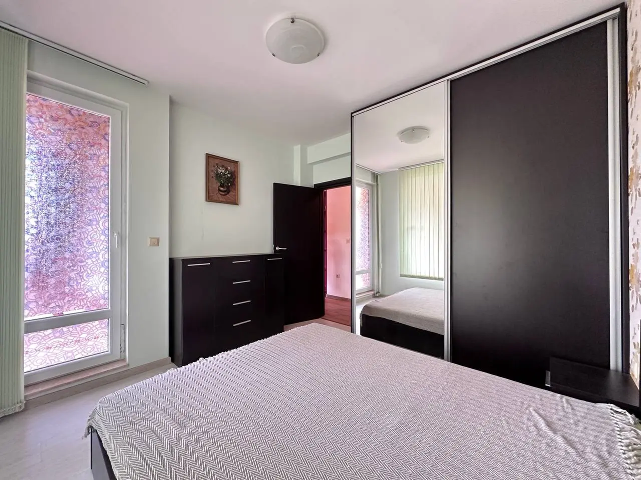 Двухкомнатная квартира в Равде