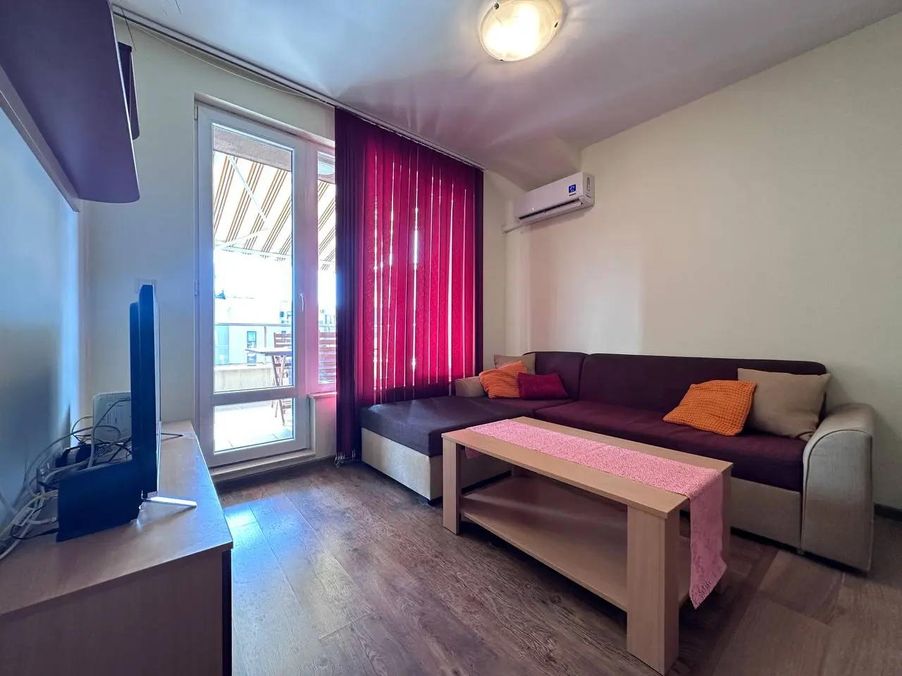 Двухкомнатная квартира в Равде