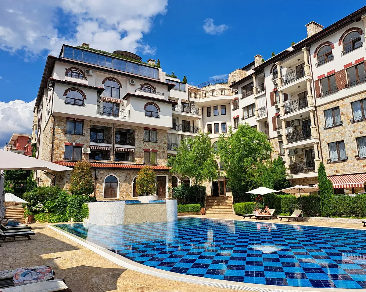 Трехкомнатная квартира в комплексе Artur