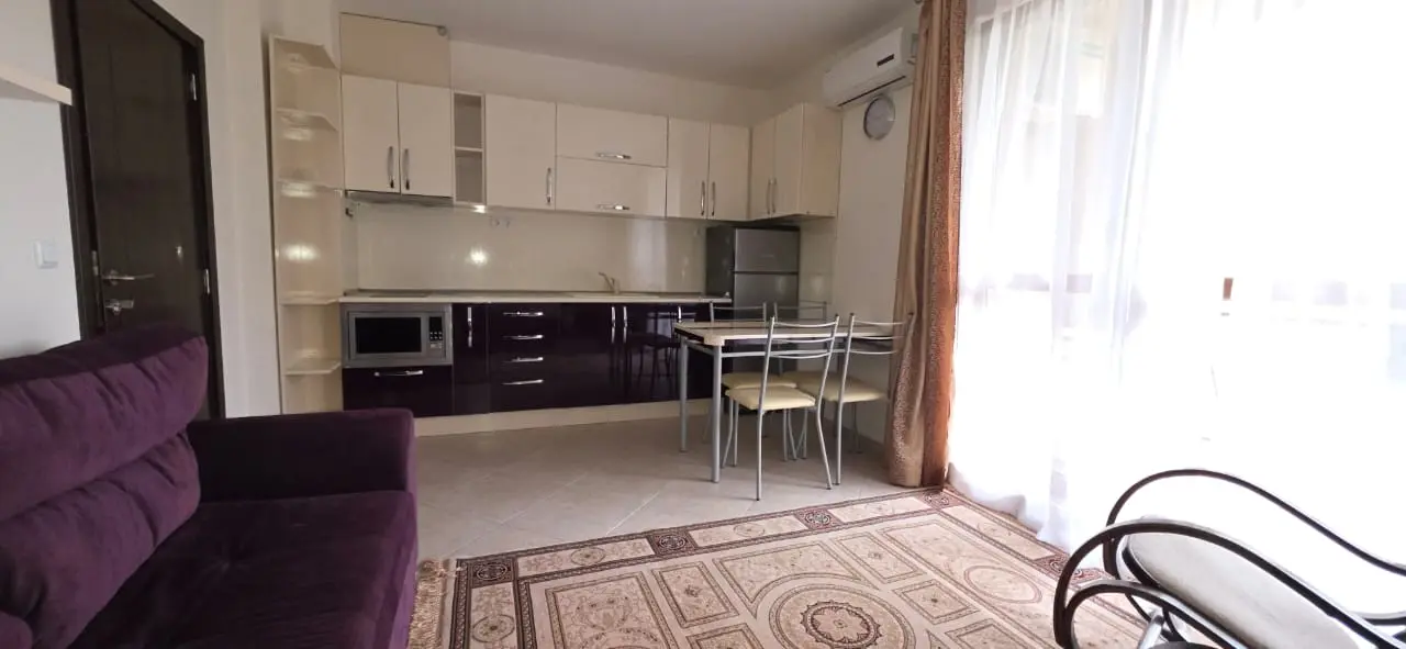 Wohnung in Cascadas 6 — 50 m² mit überdachtem Balkon