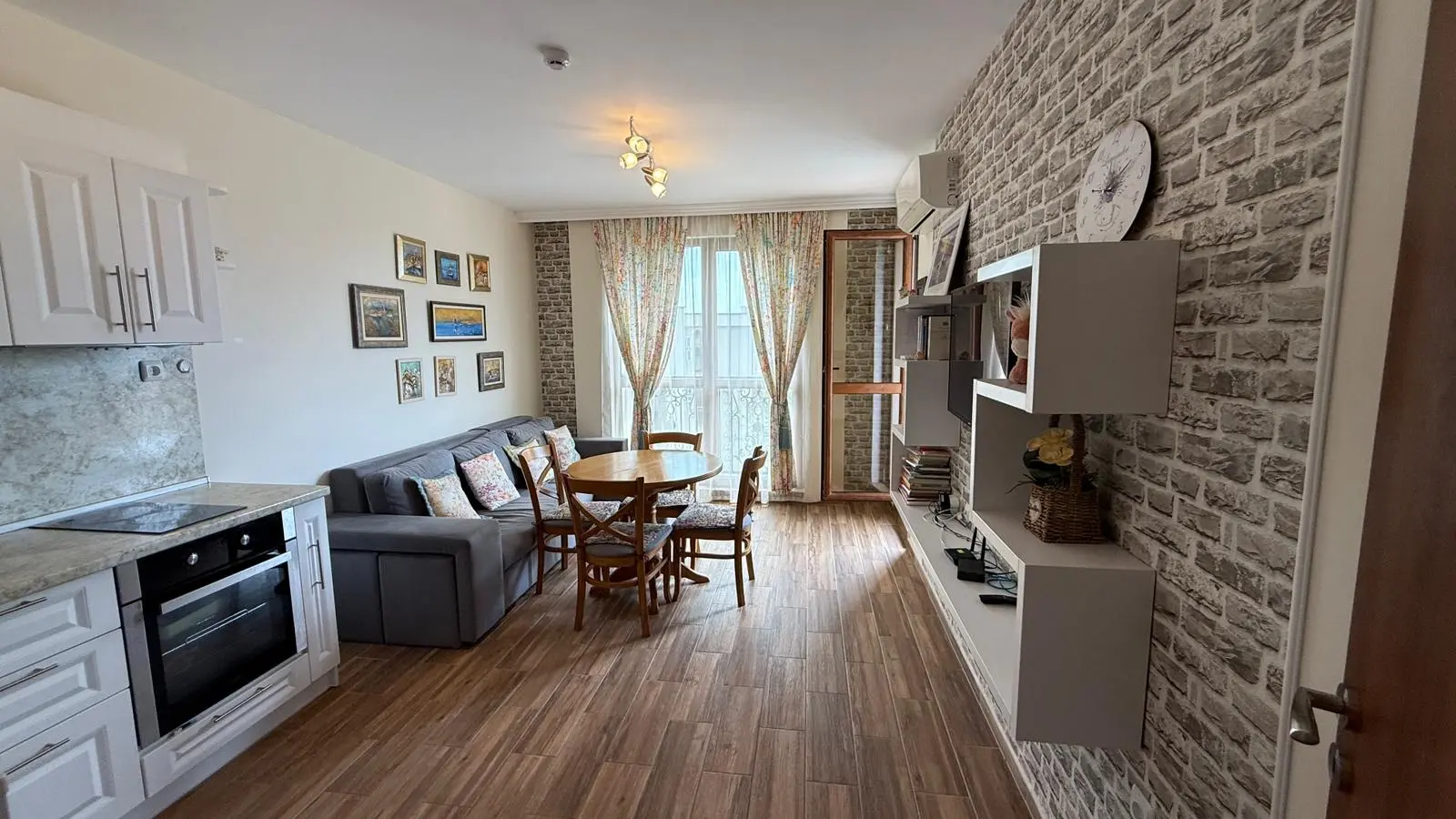 Квартира с двумя спальнями в Cascadas 15 — 70 м² на Солнечном берегу