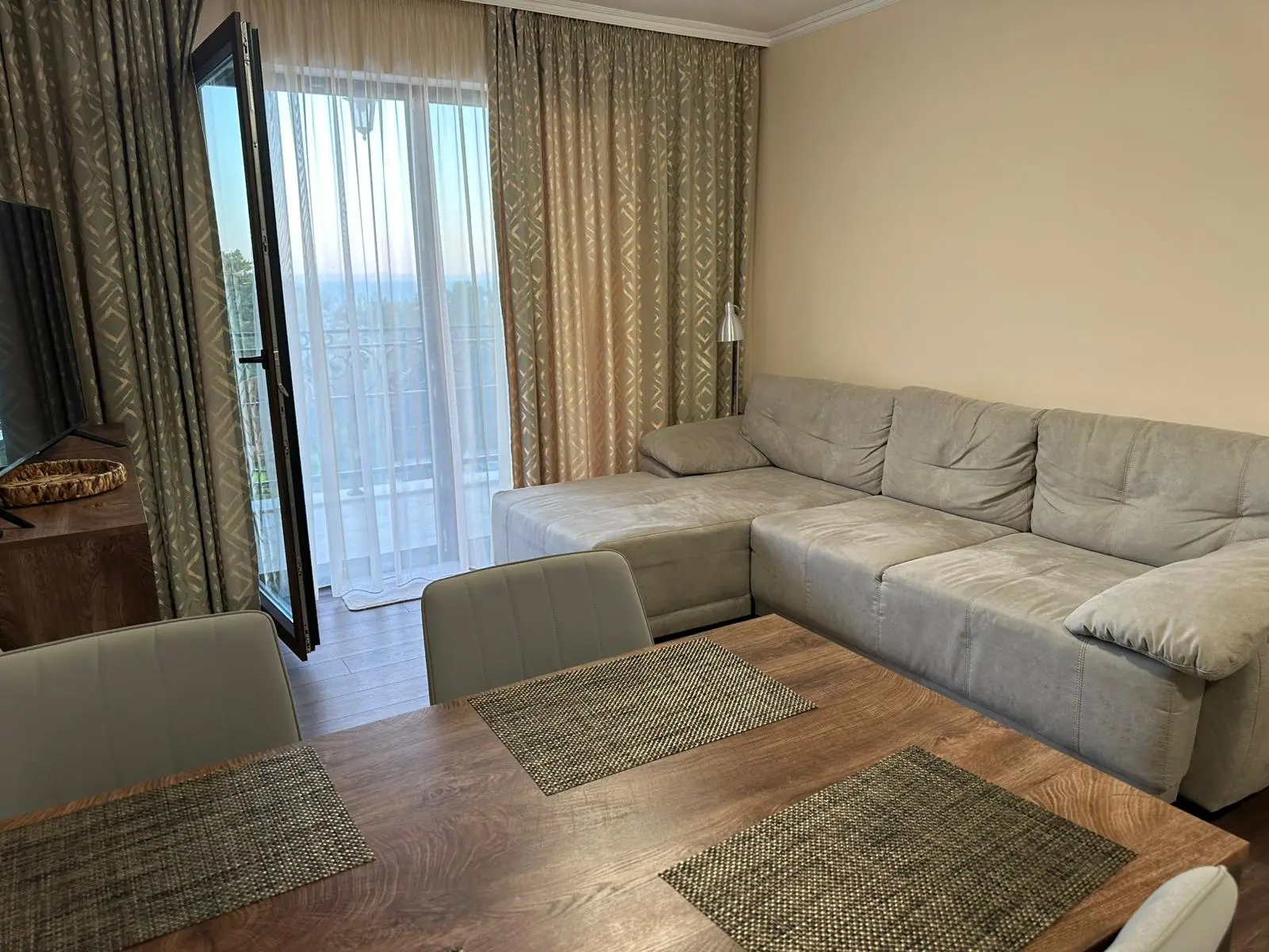 Трехкомнатная квартира в комплексе Valencia Gardens