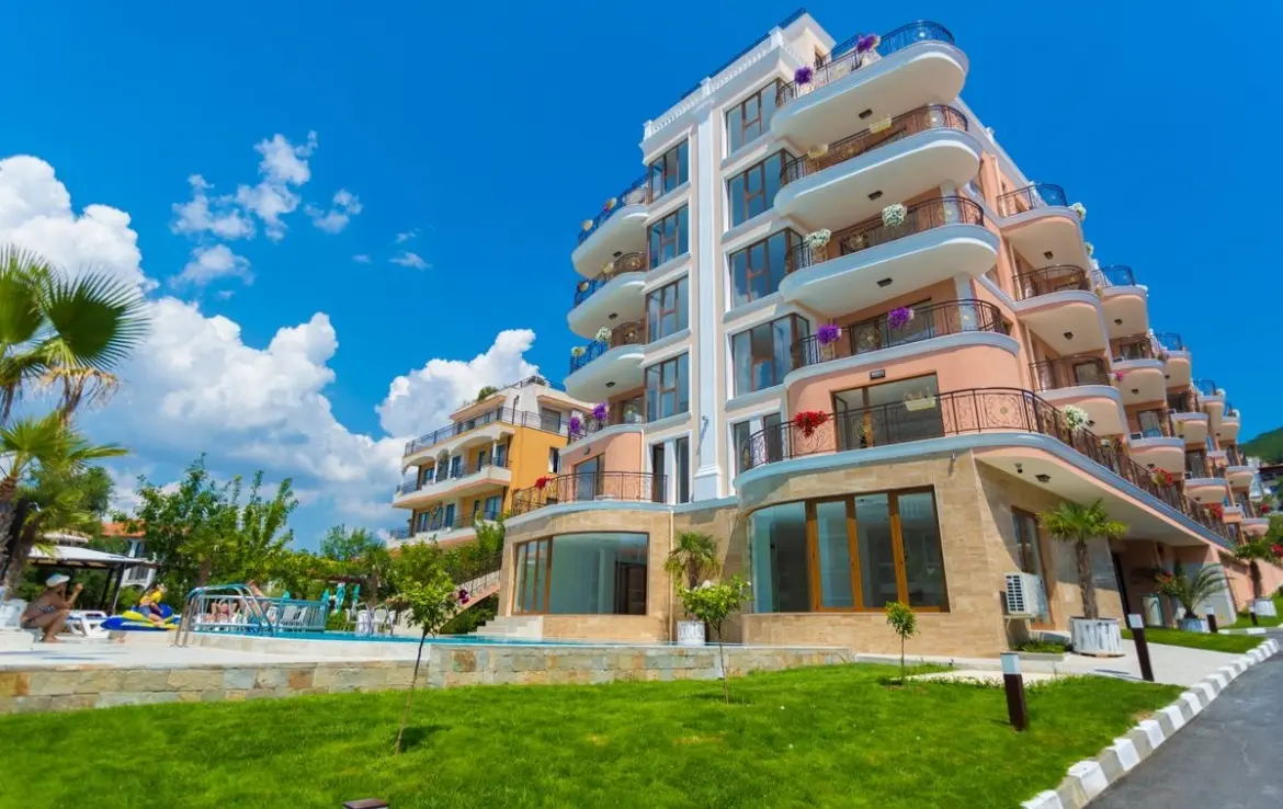 Двухкомнатная квартира в комплексе Phoenix