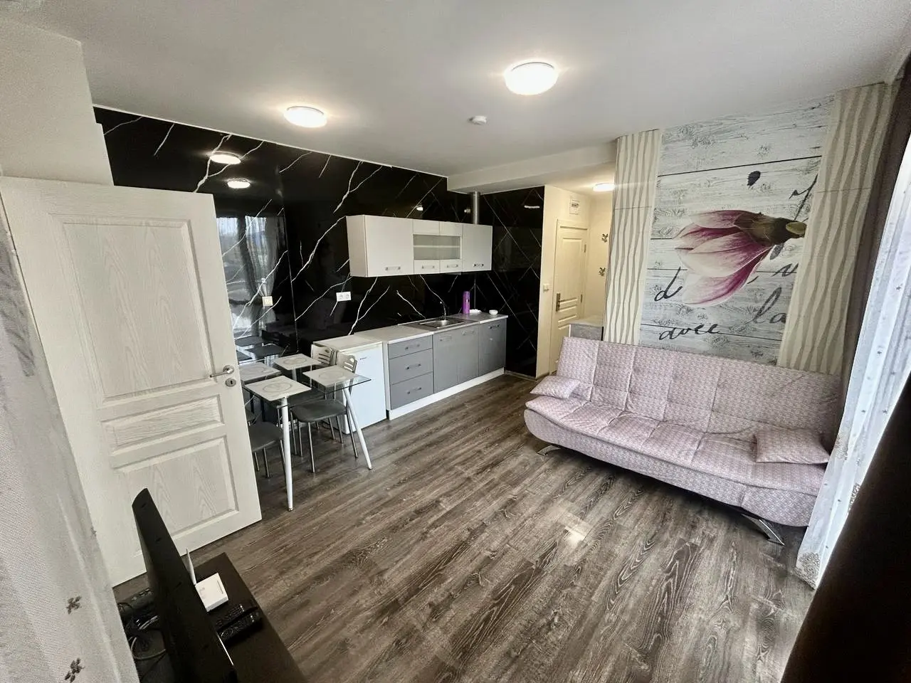 Двухкомнатная квартира в комплексе Tarsis NOVA