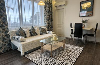 Трехкомнатная квартира в комплексе Tarsis NOVA