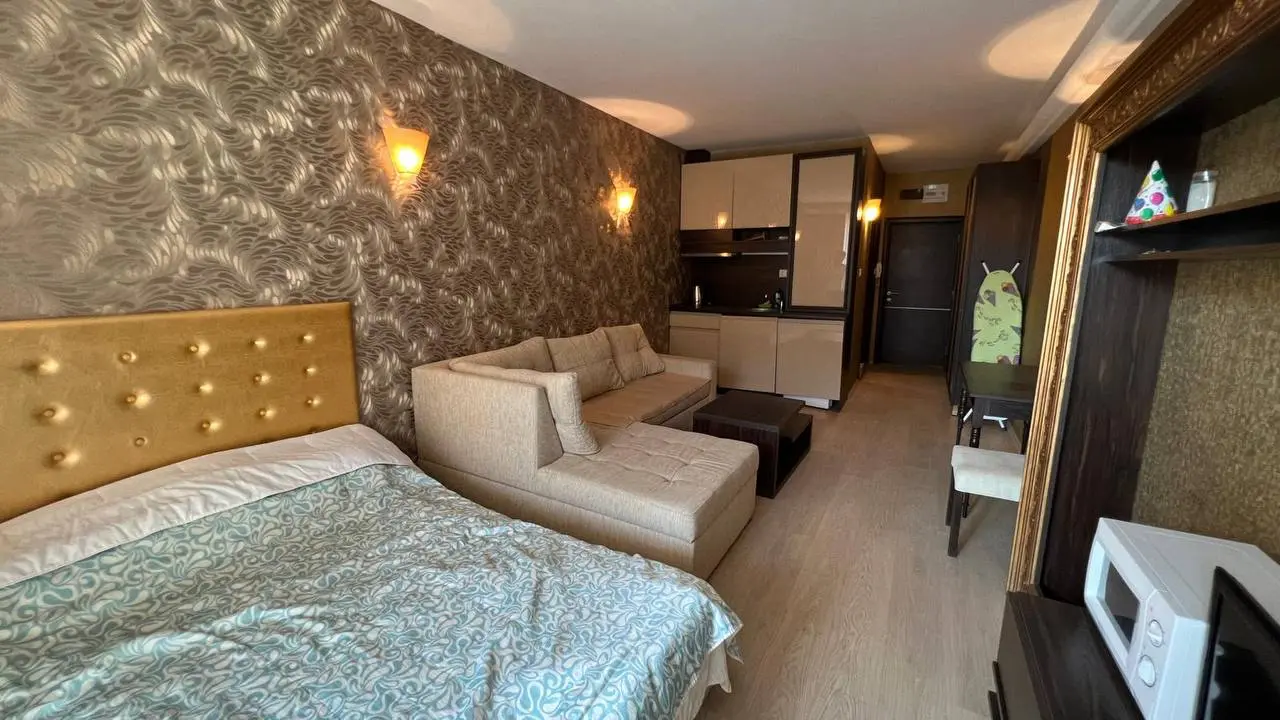 Студия в Harmony Suites 2 — 55 м² с балконом на Солнечном Берегу