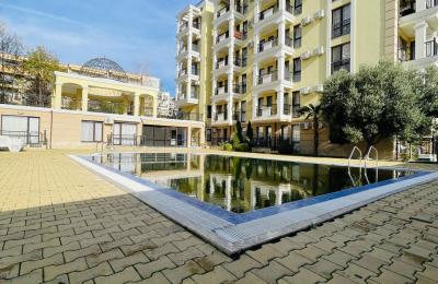 Двухкомнатная квартира в комплексе Морски Бряг