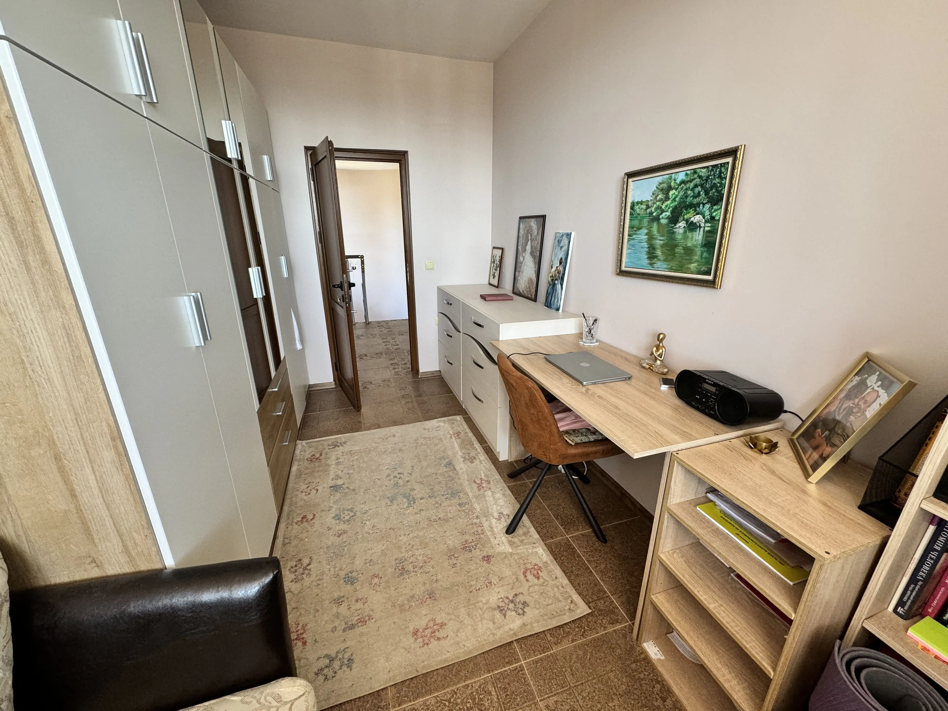 Трехэтажный дом в Святом Власе