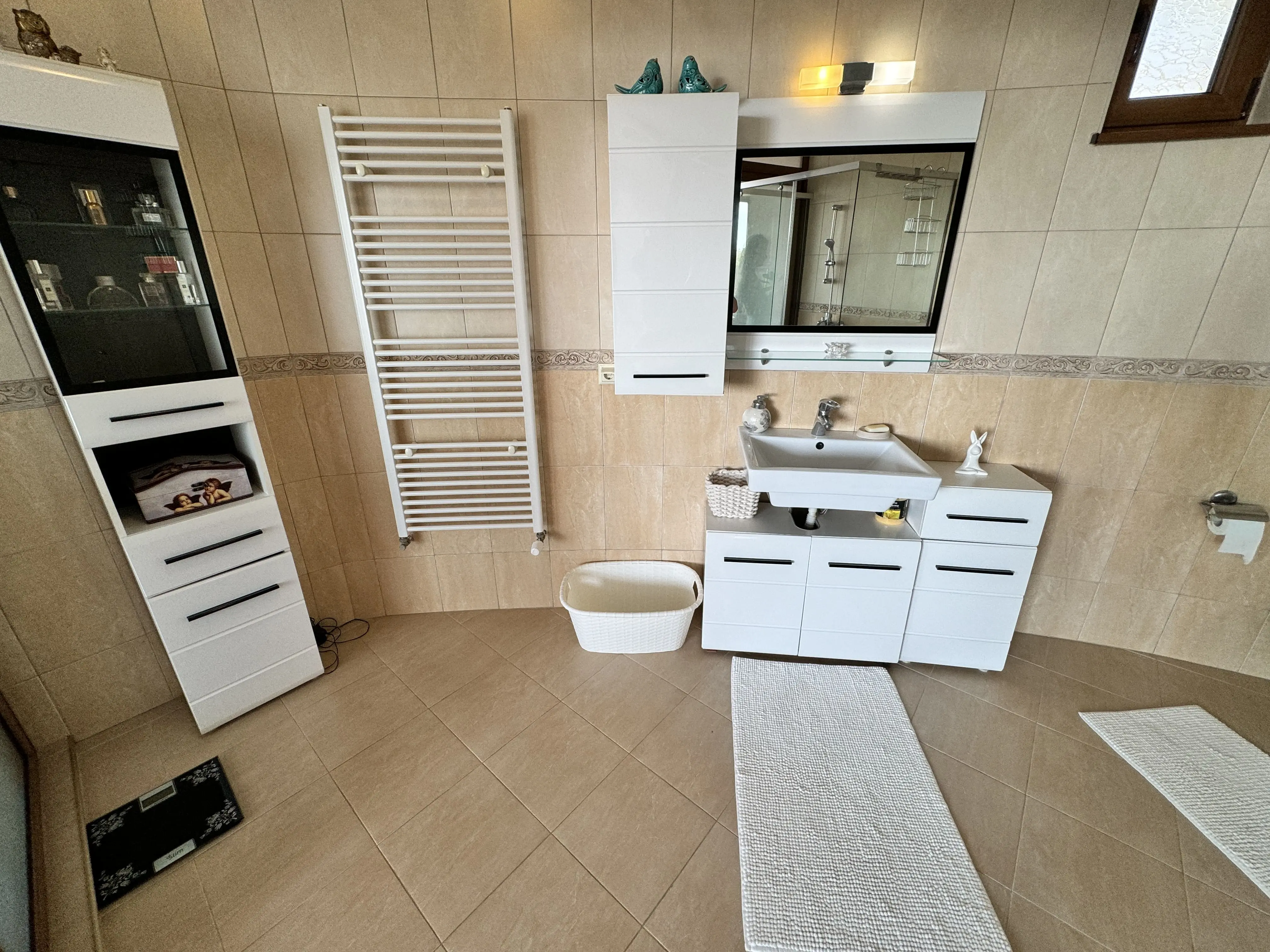 Трехэтажный дом в Святом Власе