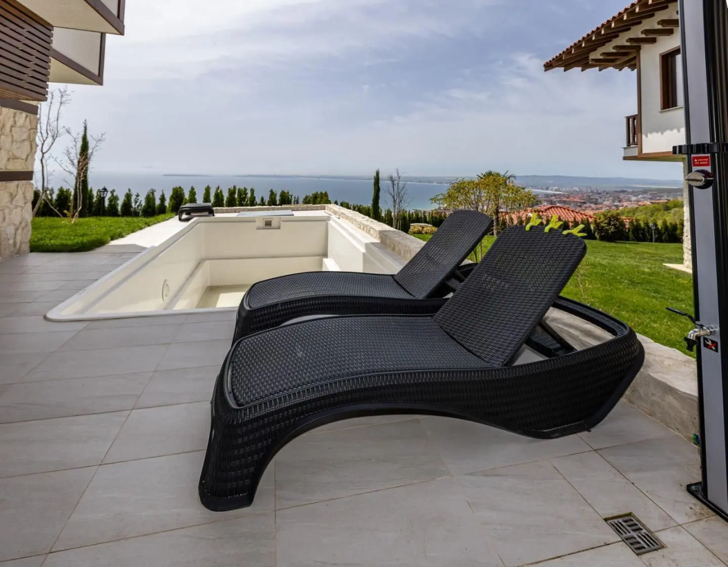 Двухэтажный дом в эко-комплексе Venid Eco Village