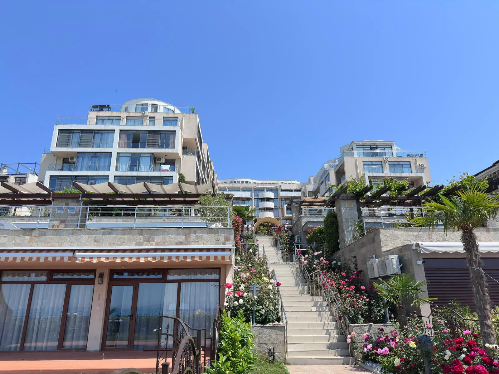 Двухкомнатная квартира в комплексе Dolce Vita 2