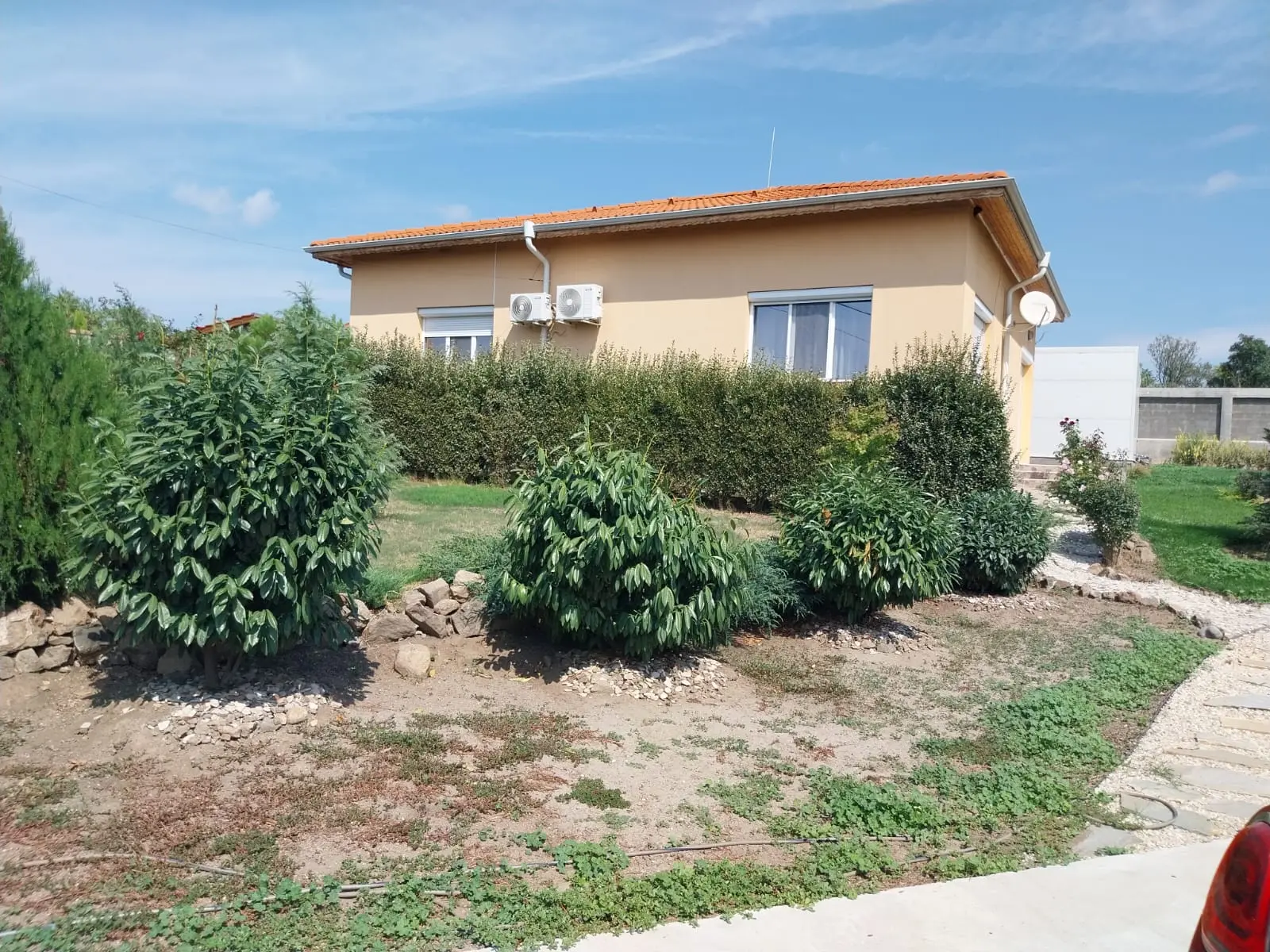 Одноэтажный дом в районе Рудник, Бургас