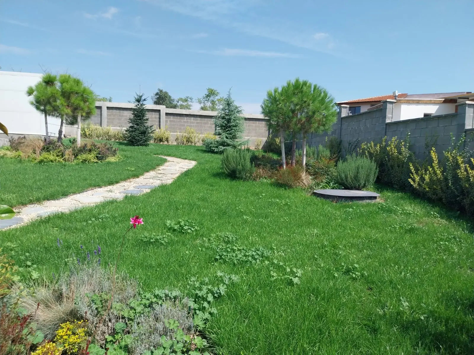 Одноэтажный дом в районе Рудник, Бургас