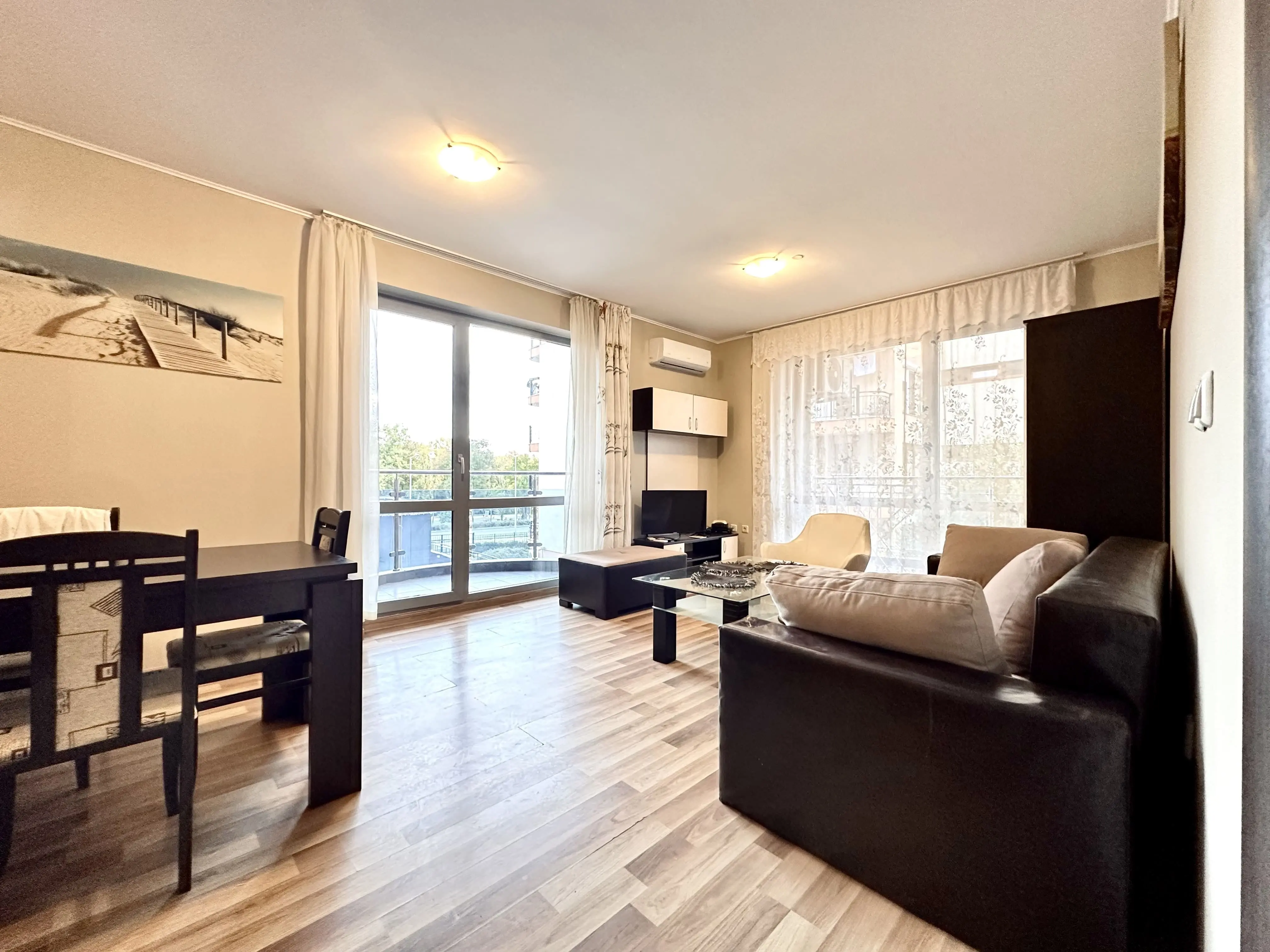 Трехкомнатная квартира в комплексе Cacao Residence