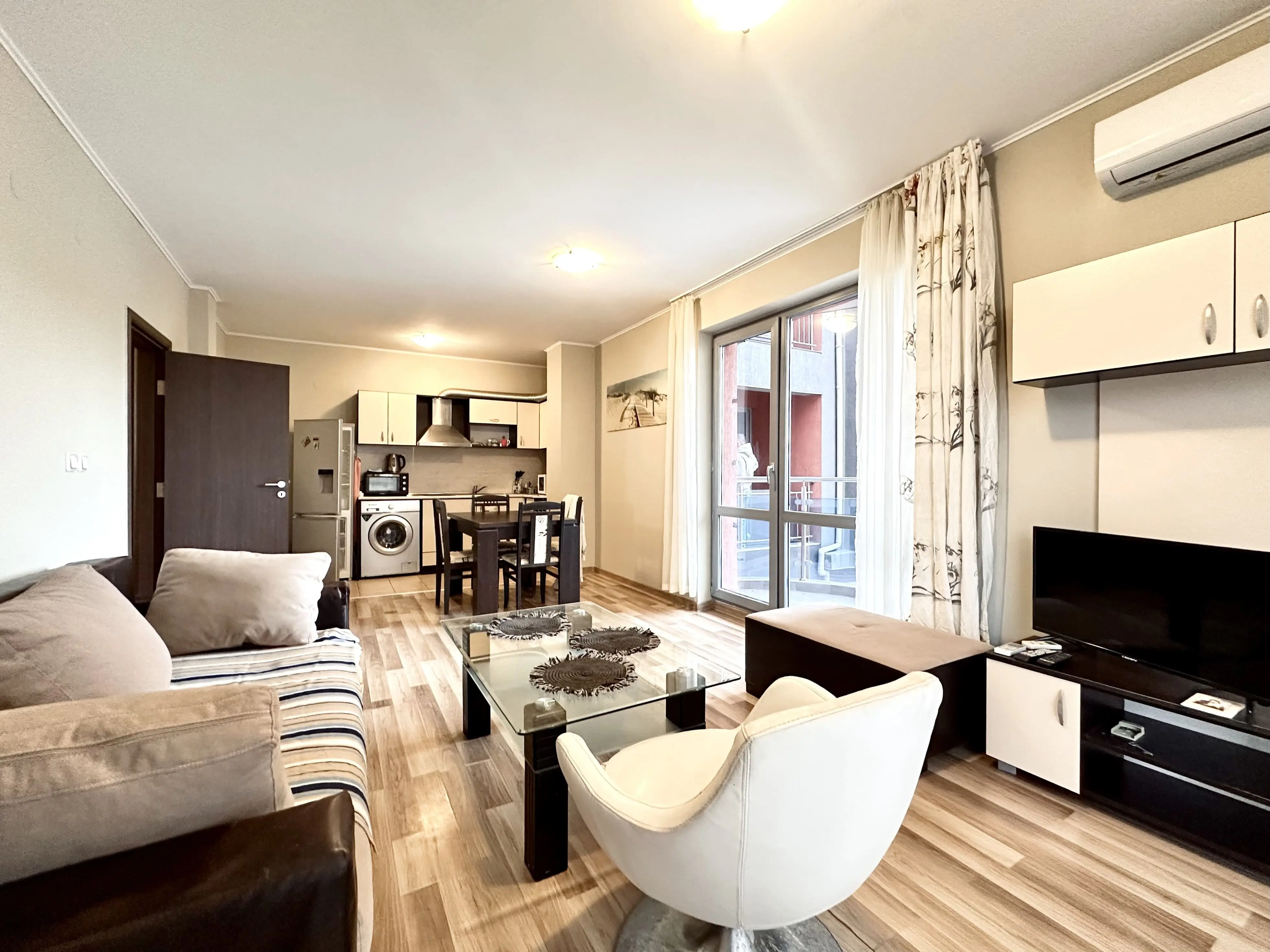 Трехкомнатная квартира в комплексе Cacao Residence