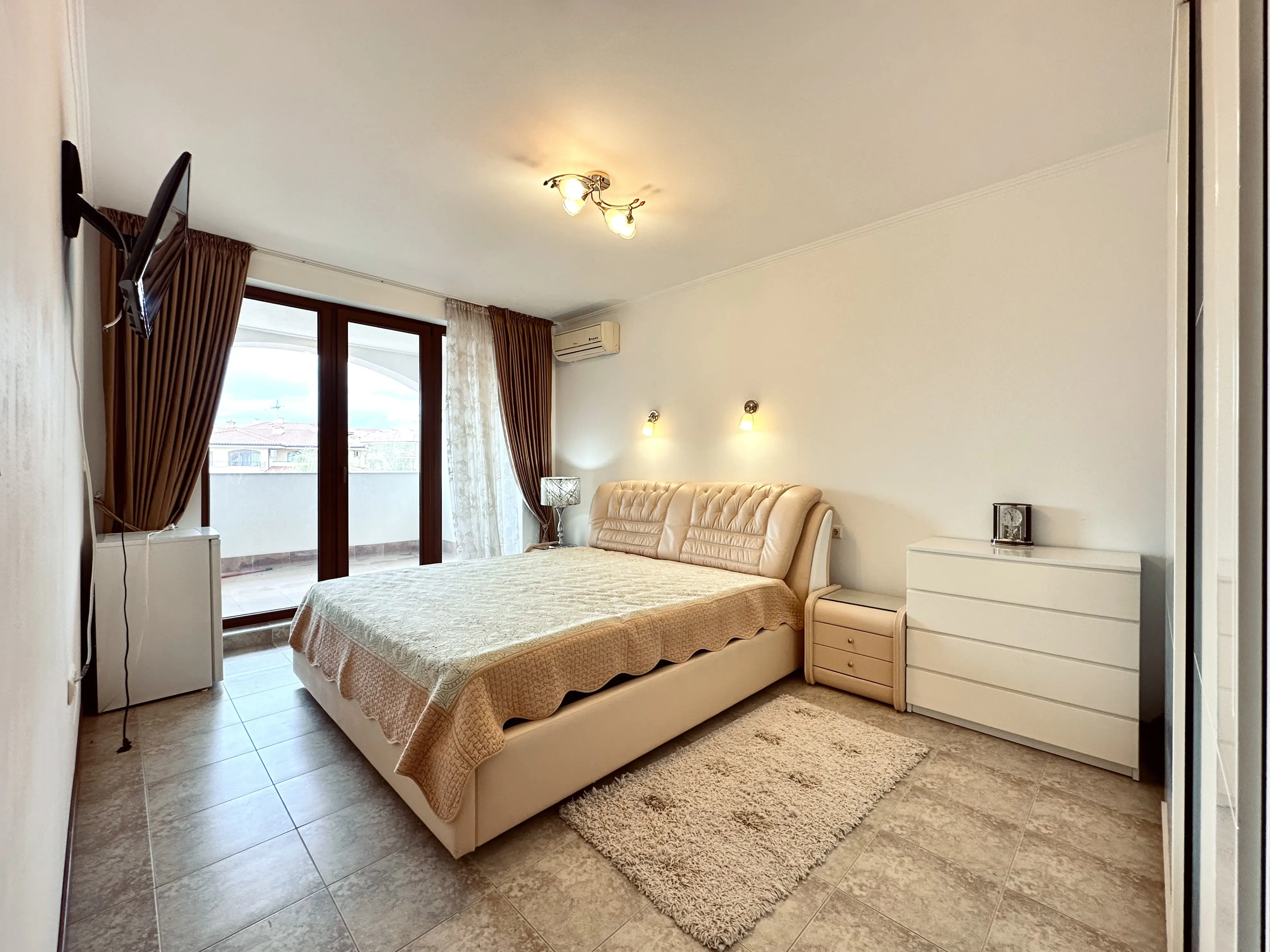 Трехкомнатная квартира в комплексе Casa Real